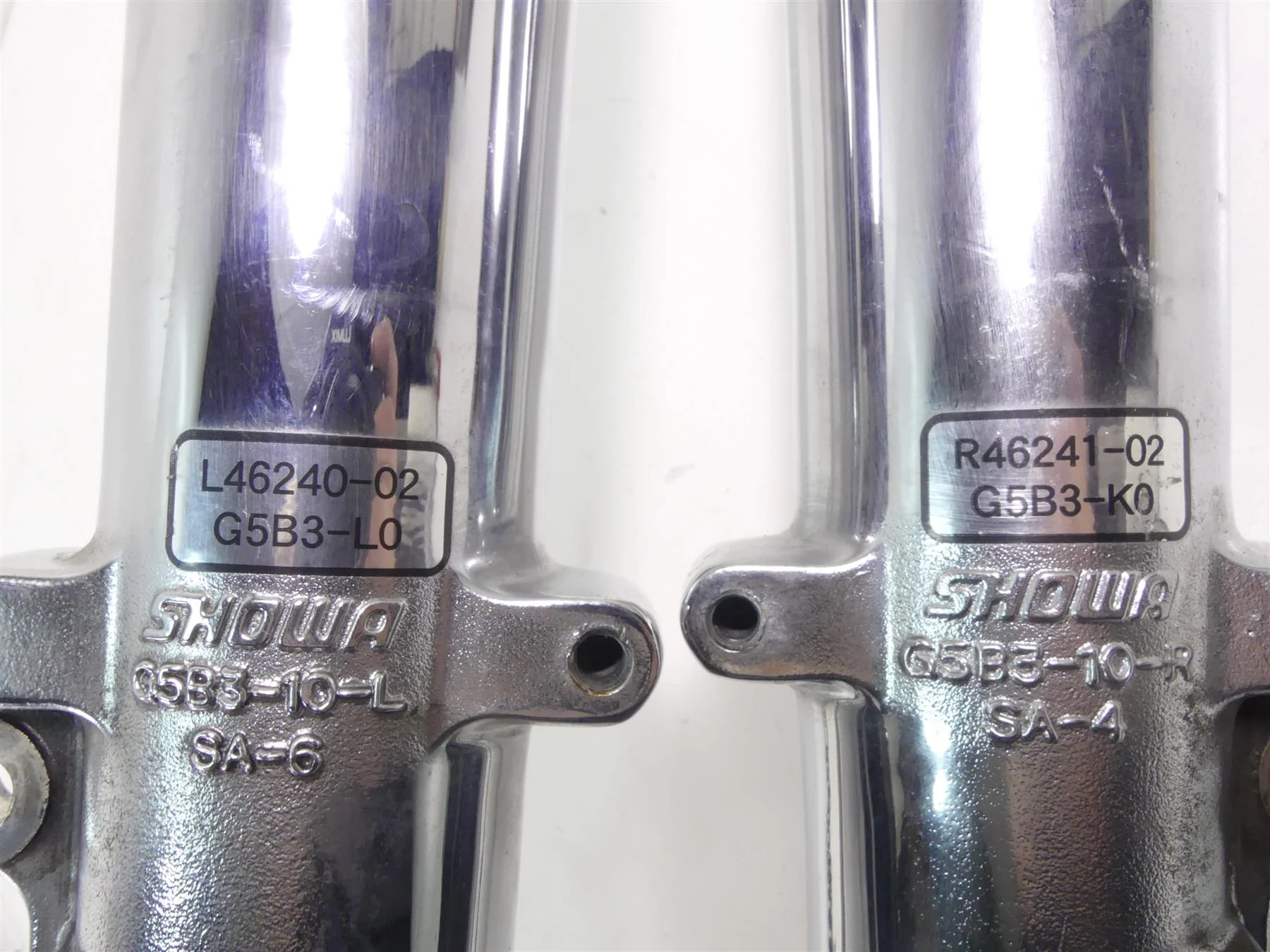2007 Harley Touring FLHR SE CVO Road King Front Fork Lowers & Internals 46240-02 - Image 4