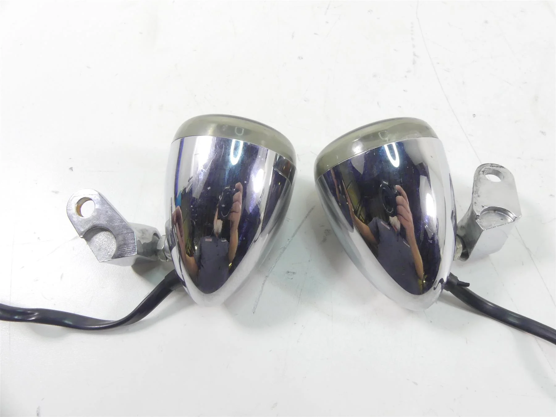 2007 Harley Touring FLHR SE CVO Road King Front Turn Signal Set - Read 68614-03 - Image 4