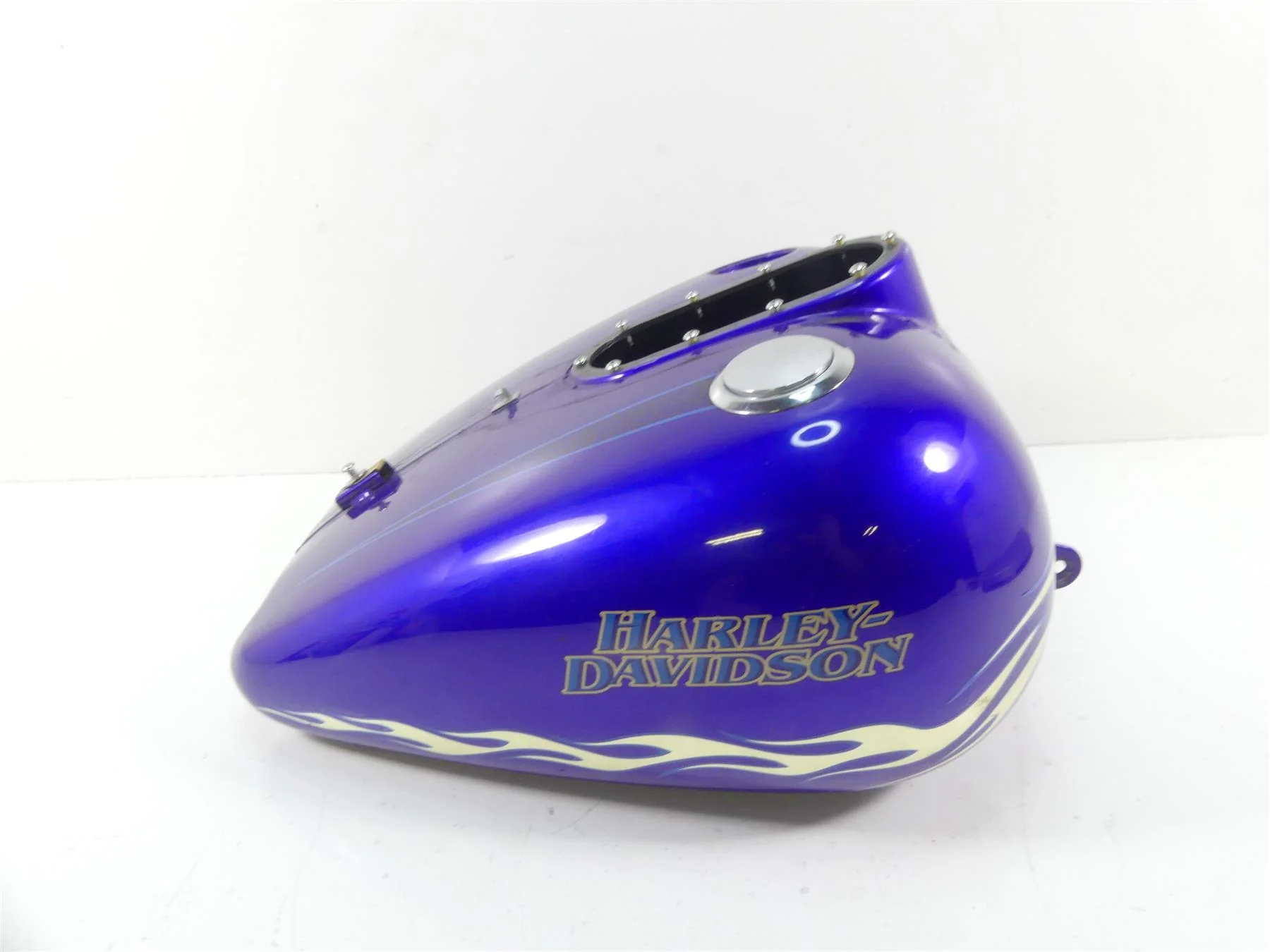 2007 Harley Touring FLHR SE CVO Road King Fuel Gas Tank - No Dents 61387-07 - Image 2