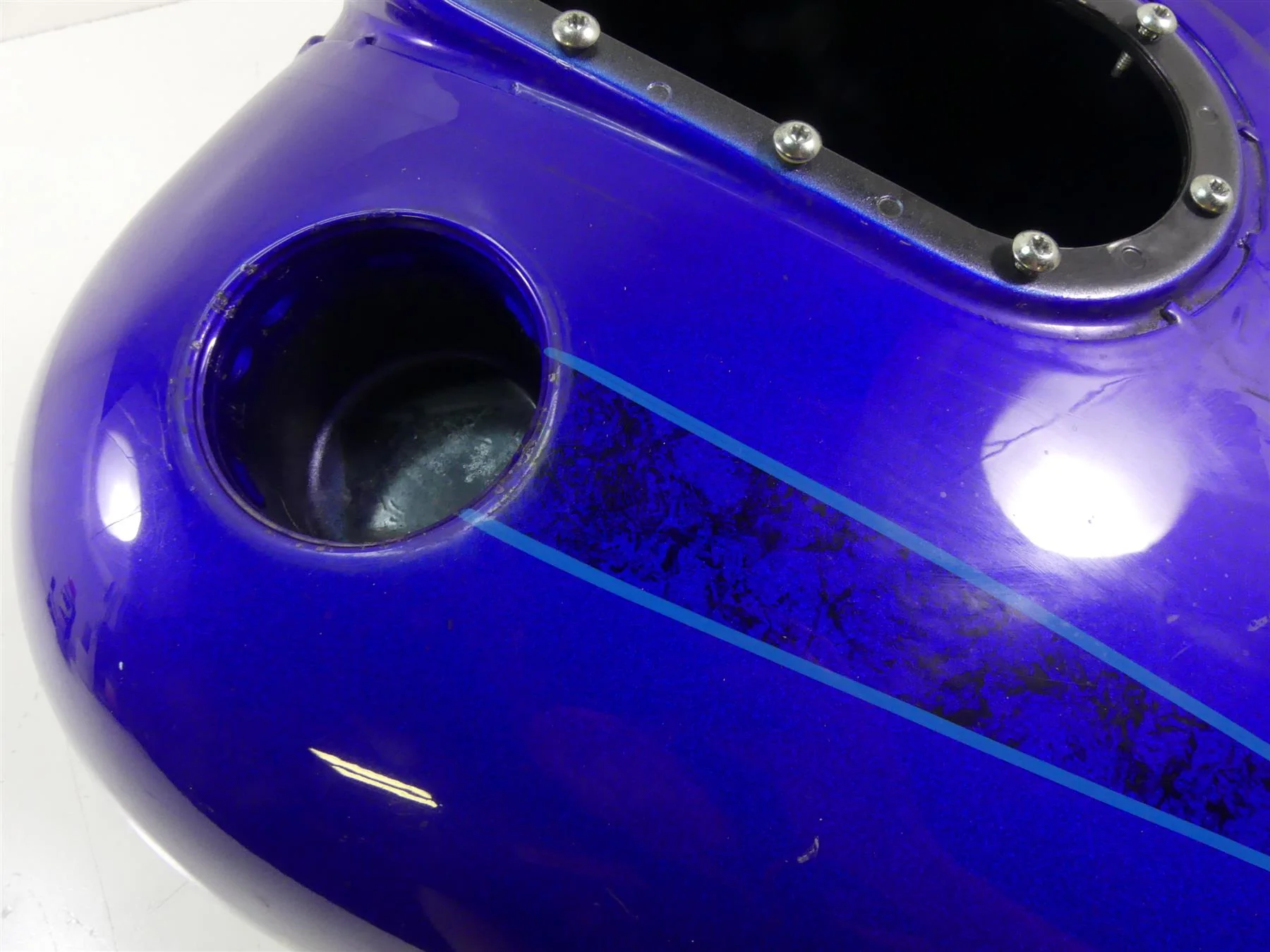 2007 Harley Touring FLHR SE CVO Road King Fuel Gas Tank - No Dents 61387-07 - Image 7