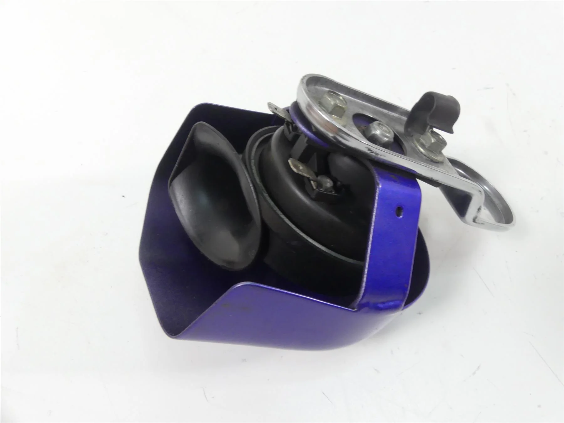 2007 Harley Touring FLHR SE CVO Road King Horn With Cover 61300478A - Image 5