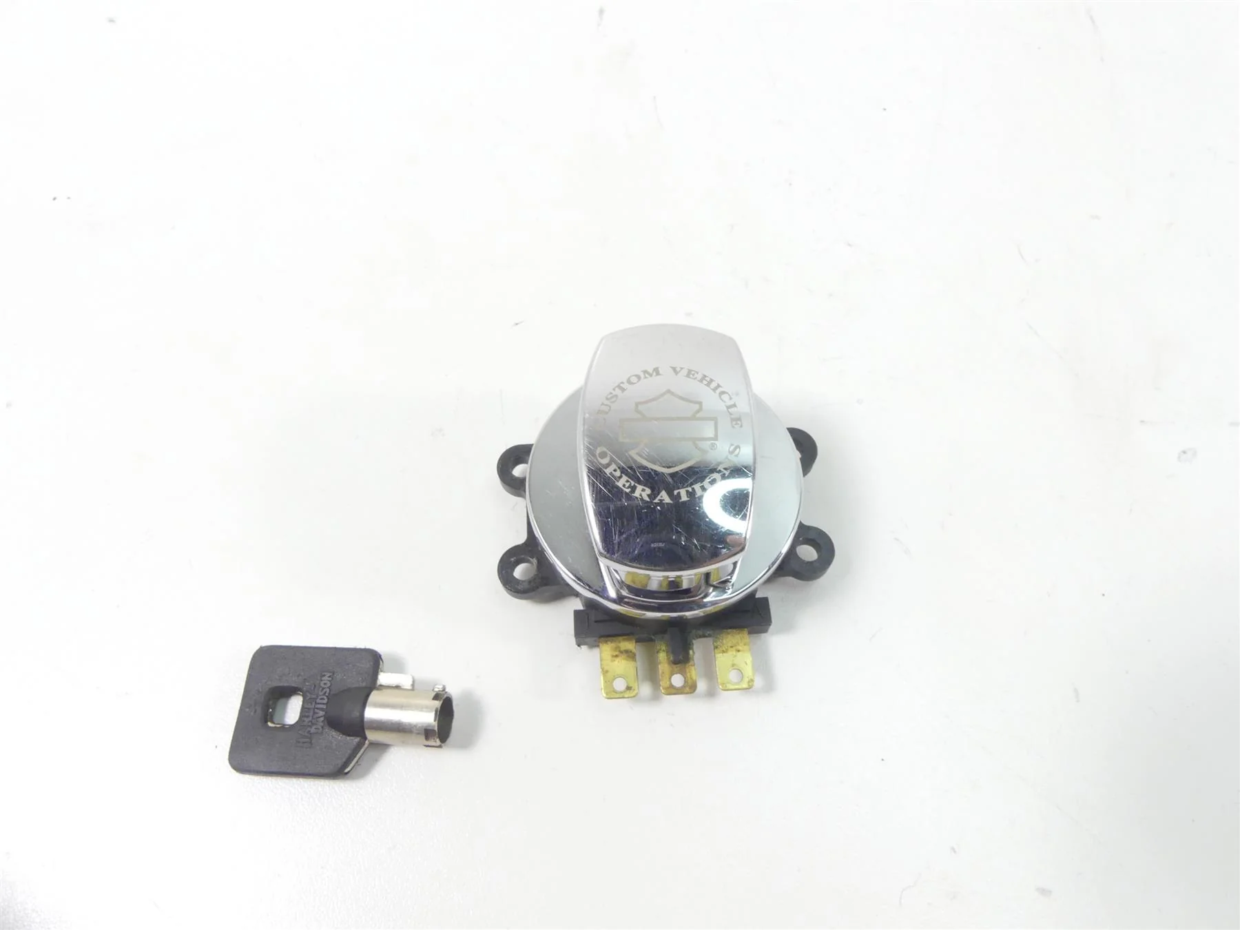 2007 Harley Touring FLHR SE CVO Road King Ignition Switch + Key Set 71605-07
