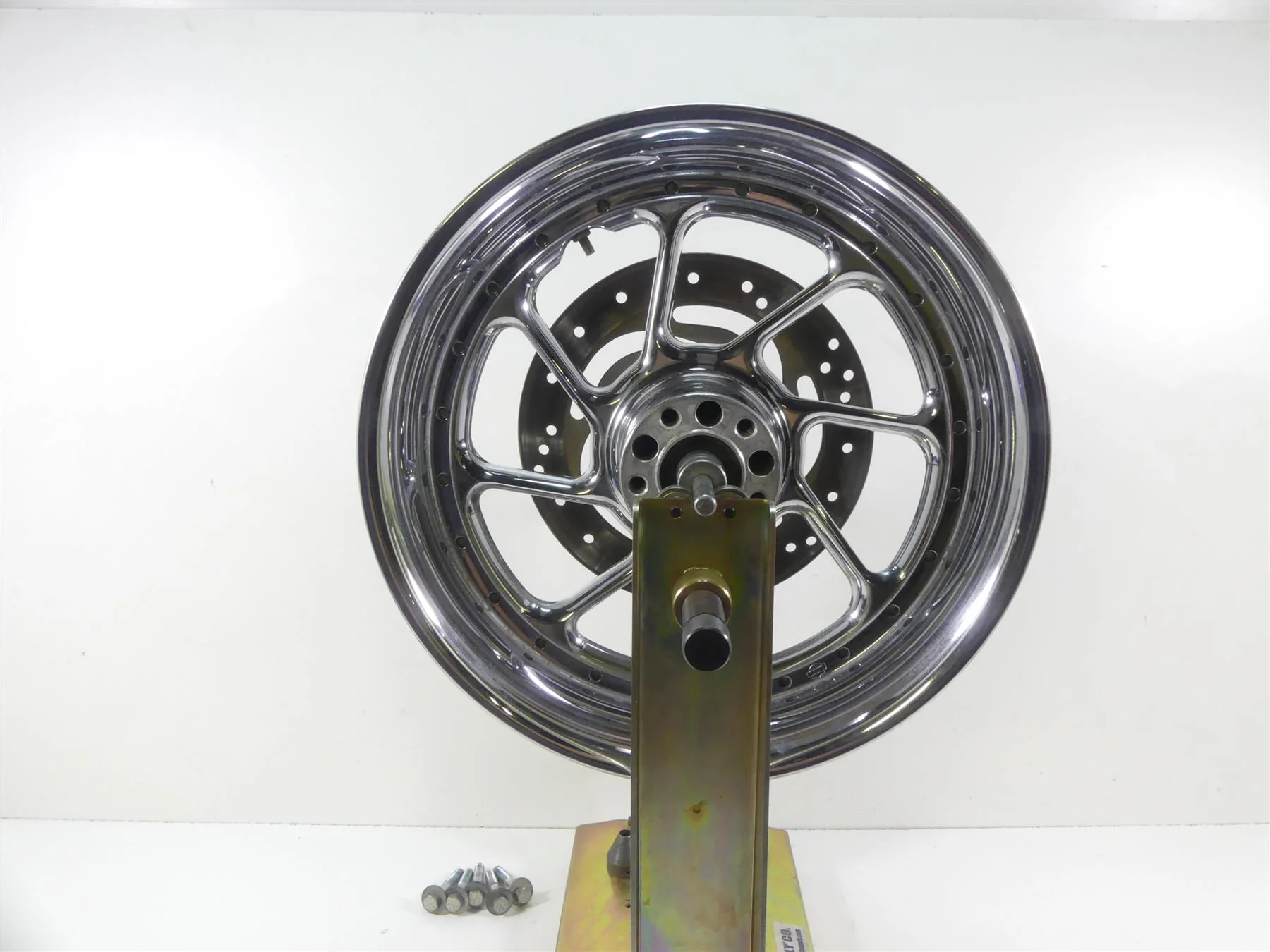 2007 Harley Touring FLHR SE CVO Road King Rear Chrome Wheel 17x4.5 42082-07 - Image 2