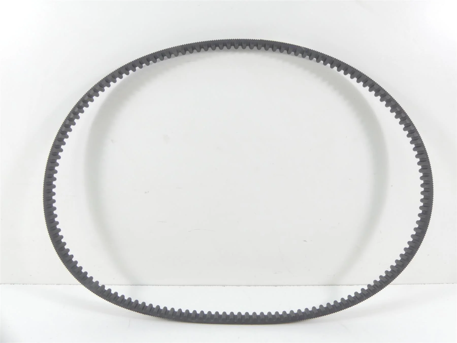 2007 Harley Touring FLHR SE CVO Road King Rear Drive Belt 137T 1" 40024-07 - Image 3