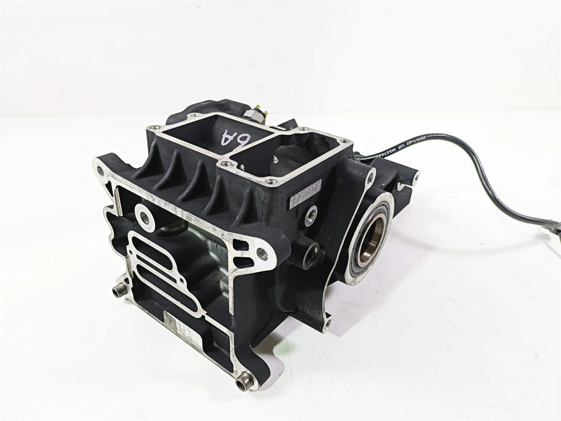 2007 Harley Touring FLHRSE CVO Road King 6-Sp Transmission Housing 33162-07A - Image 12