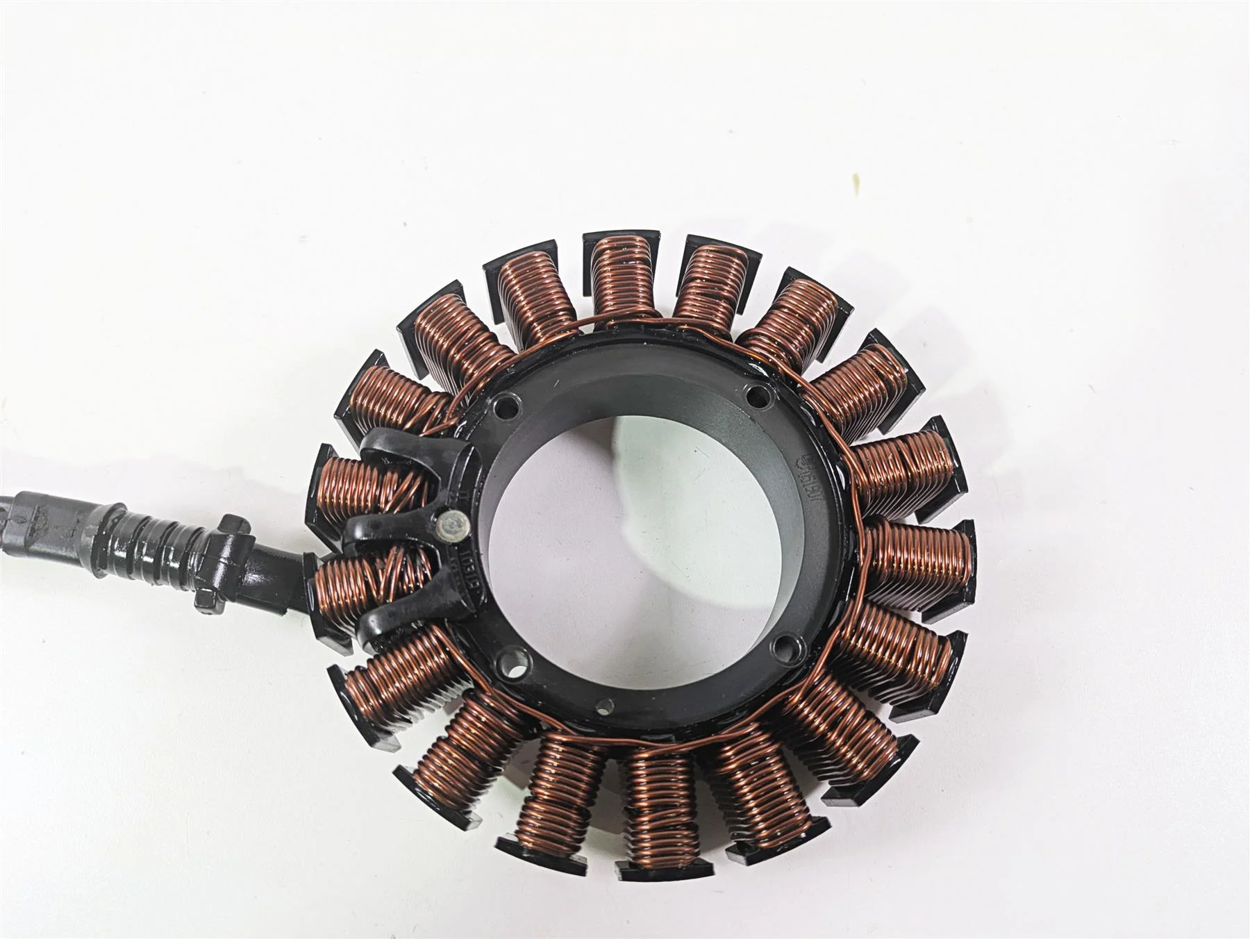 2007 Harley Touring FLHRSE CVO Road King Alternator Stator Regulator 29987-06D - Image 10