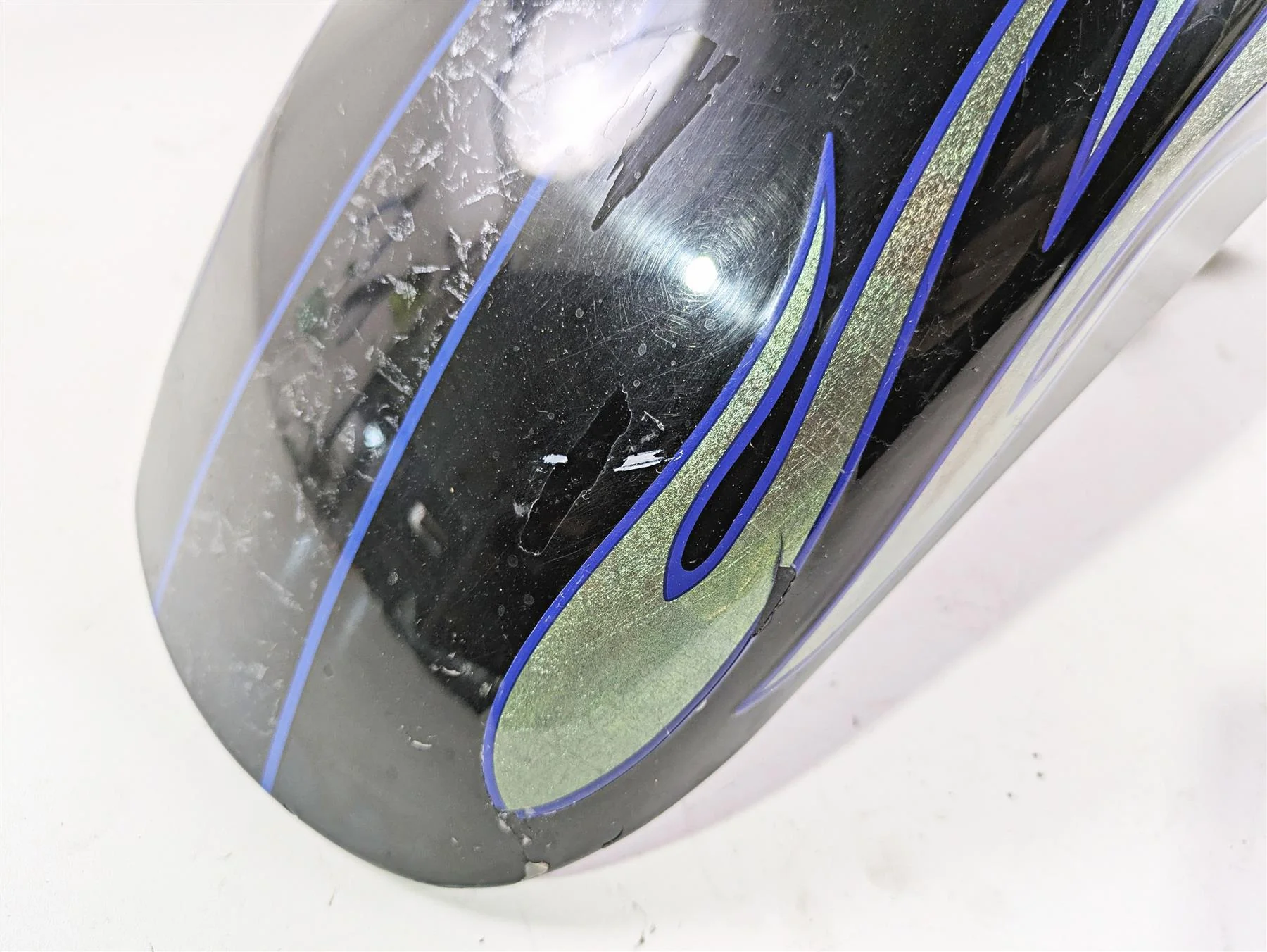 2007 Harley Touring FLHRSE CVO Road King Front Fender Black Ice 59139-00A - Image 9