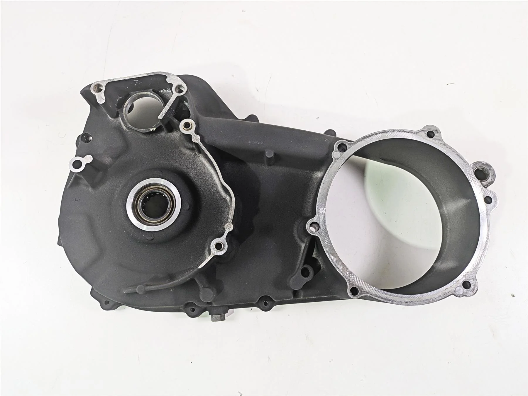 2007 Harley Touring FLHRSE CVO Road King Inner Primary Clutch Cover 60677-07 - Image 5
