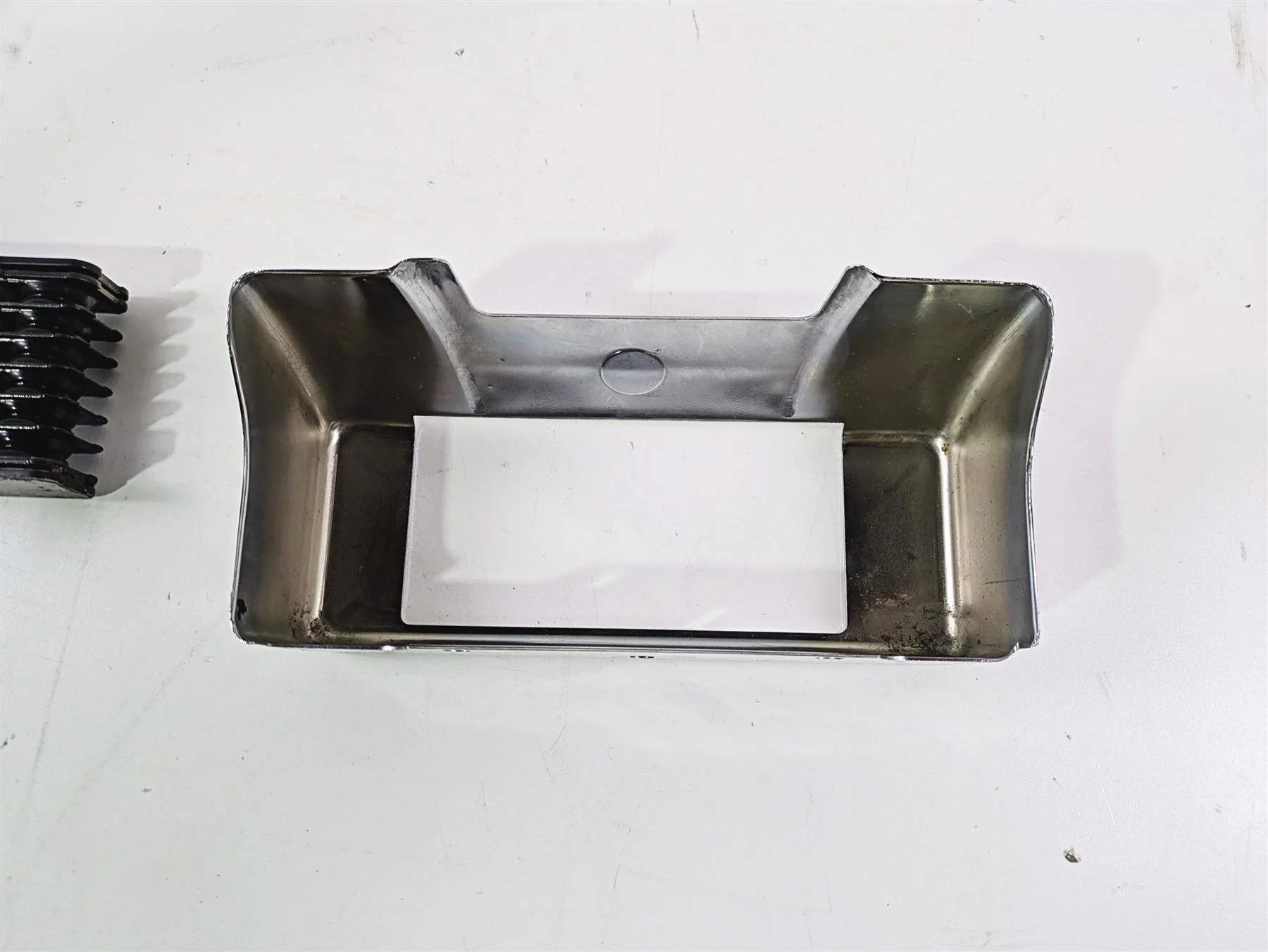 2007 Harley Touring FLHRSE CVO Road King Oil Cooler + Adapter & Cover 63068-07 - Image 9