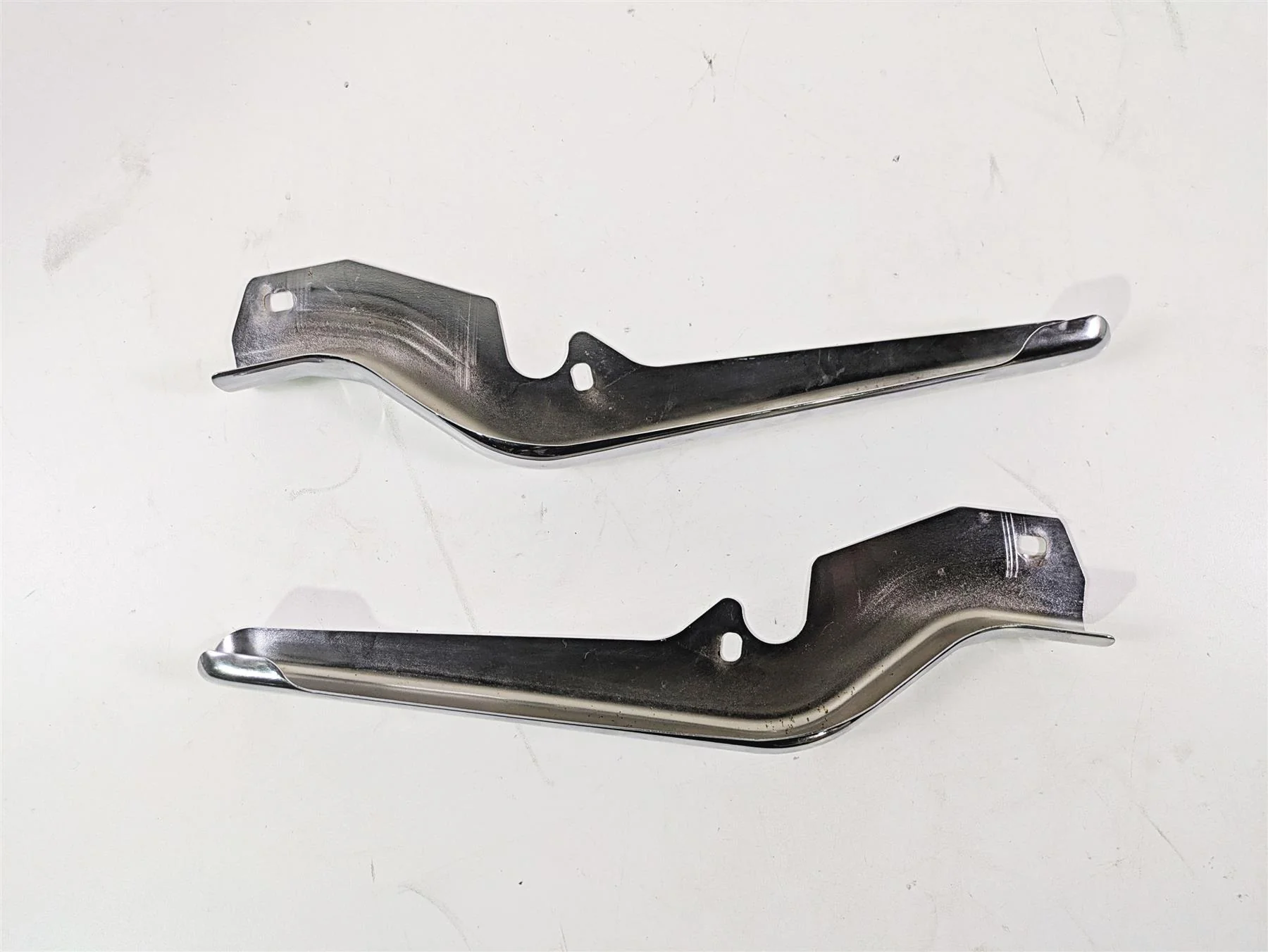 2007 Harley Touring FLHRSE CVO Road King Rear Frame Chrome Struts 47558-07 - Image 9