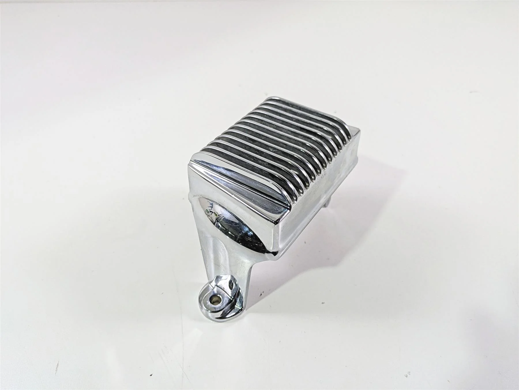 2007 Harley Touring FLHRSE CVO Road King Rectifier Voltage Regulator 74622-06 - Image 12