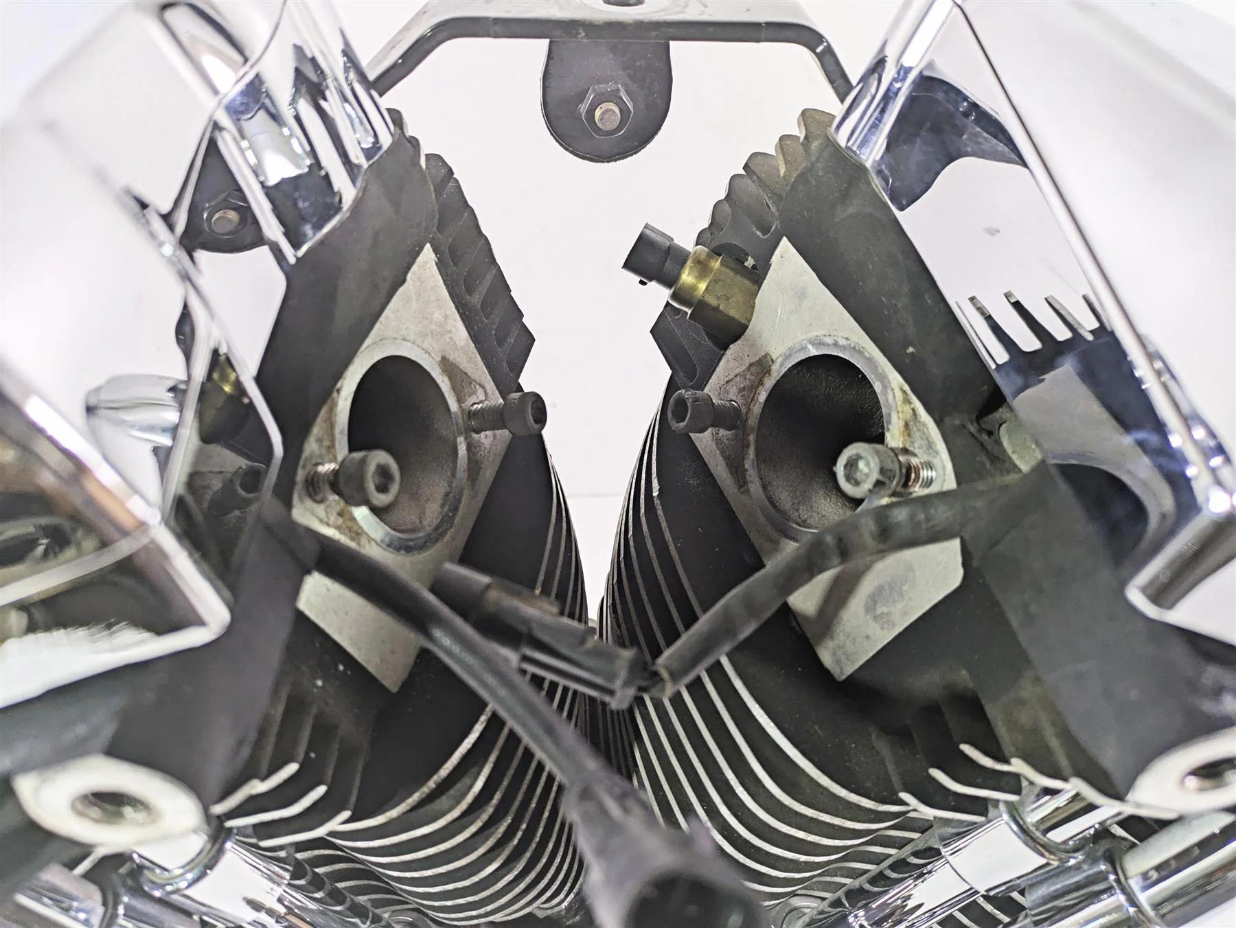 2007 Harley Touring FLHRSE CVO Road King Runnin 110 SE Engine - 50k Vid 16200277 - Image 6