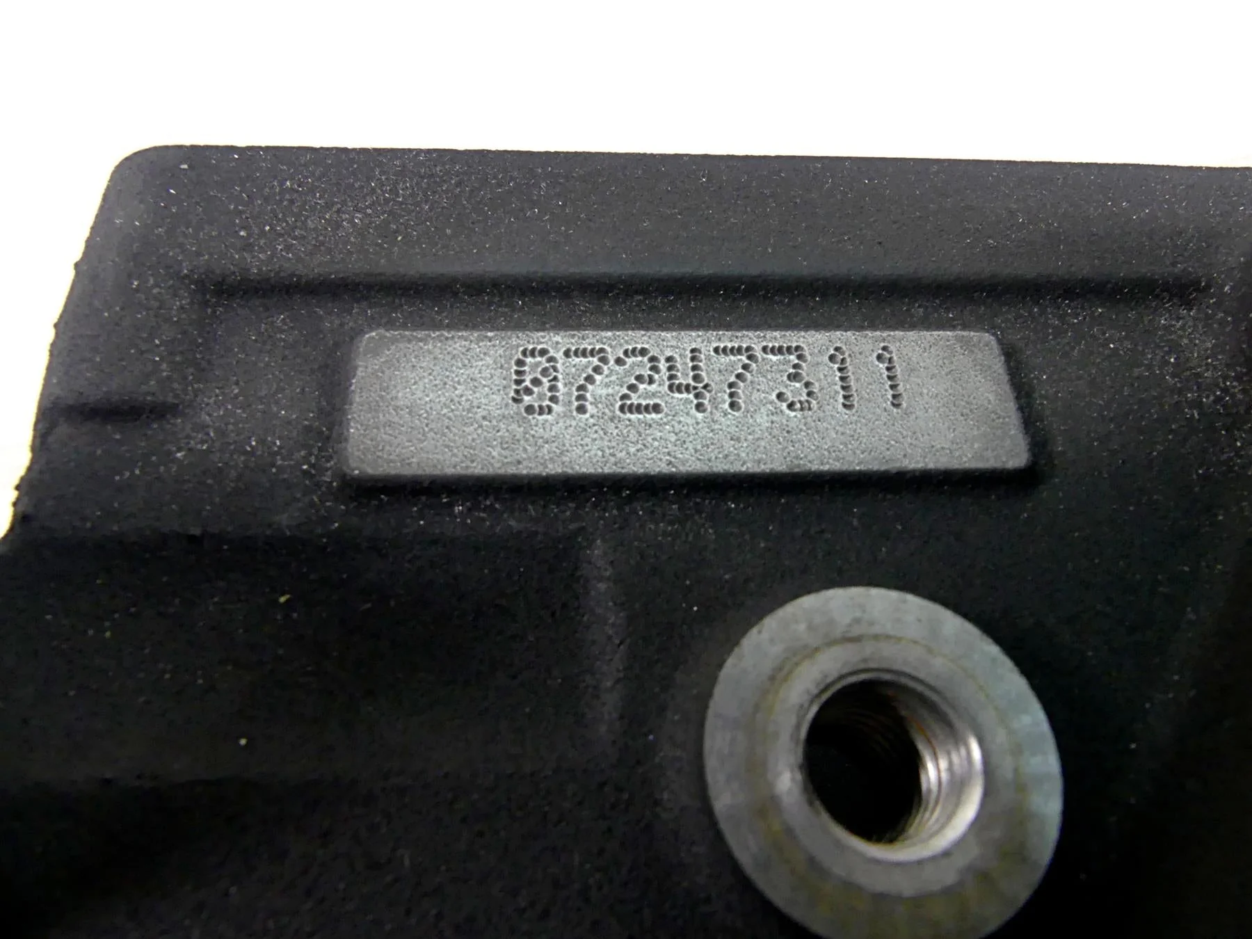 2007 Harley Touring FLHRSE CVO Road King Transmission 6 sp Housing Case 33162-07 - Image 5