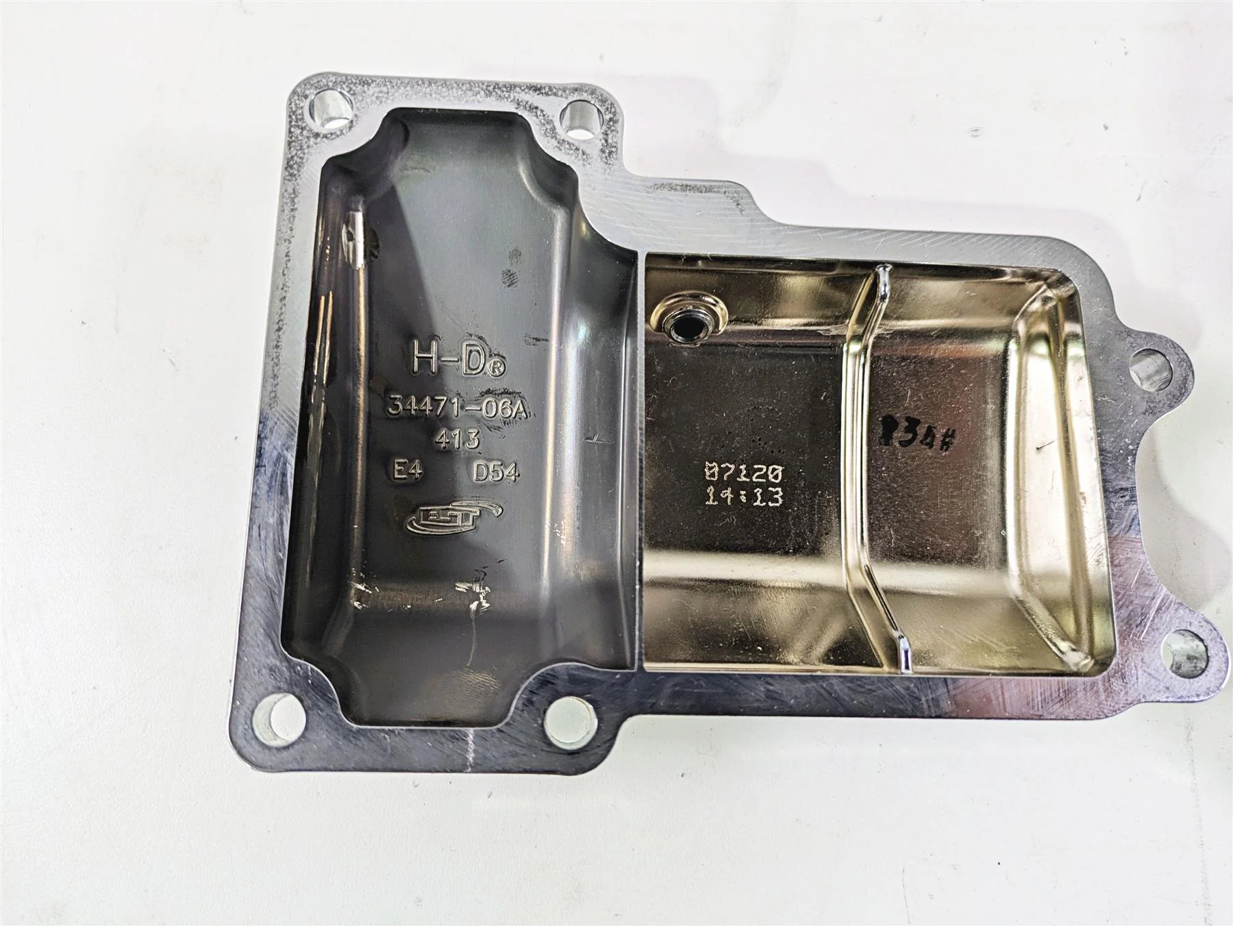 2007 Harley Touring FLHRSE CVO Road King Transmission Chrome Cover Set 34469-06B - Image 12