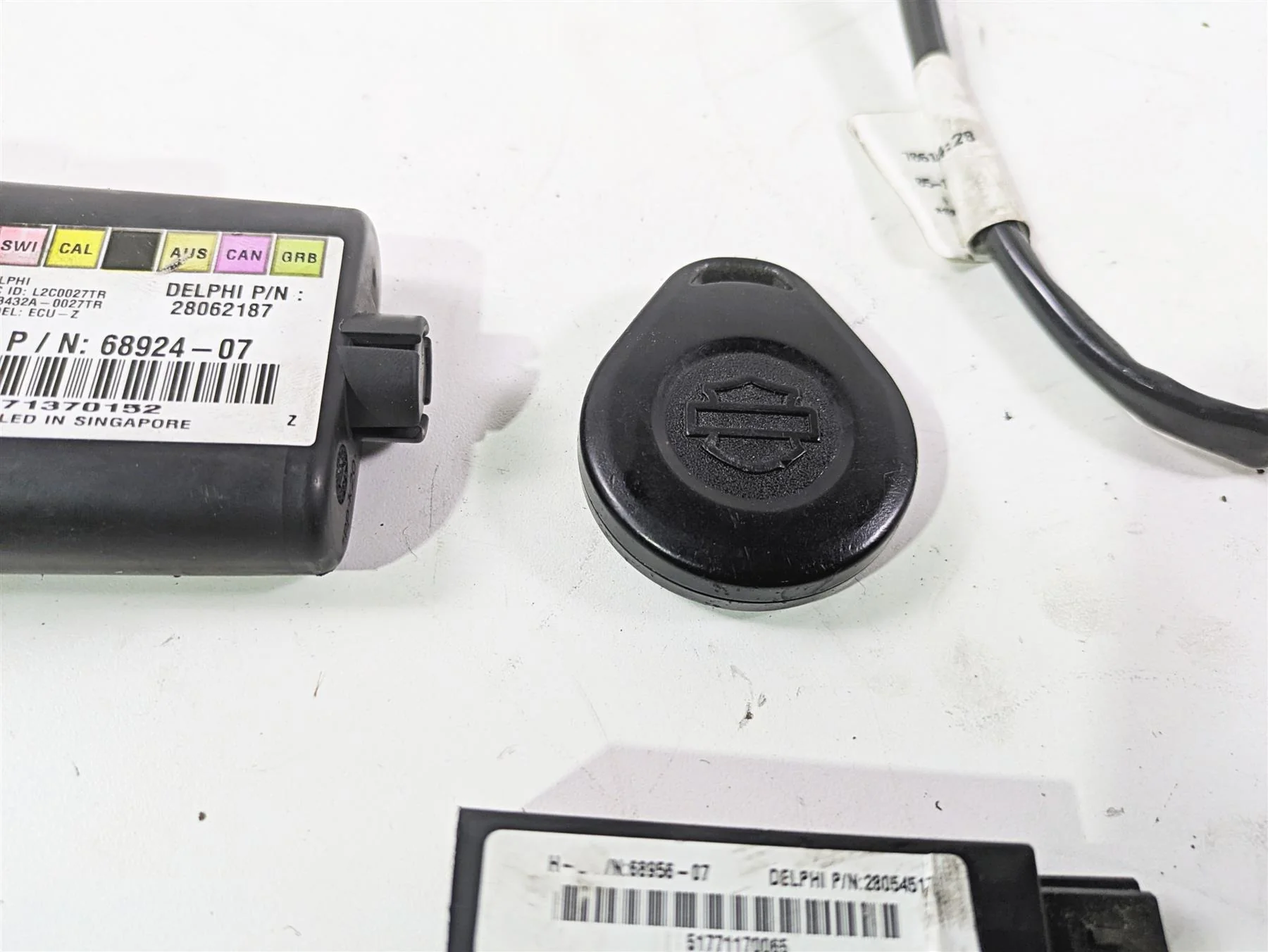 2007 Harley Touring FLHRSE CVO Road King Tssm Security Module + Fob 68924-07 - Image 7