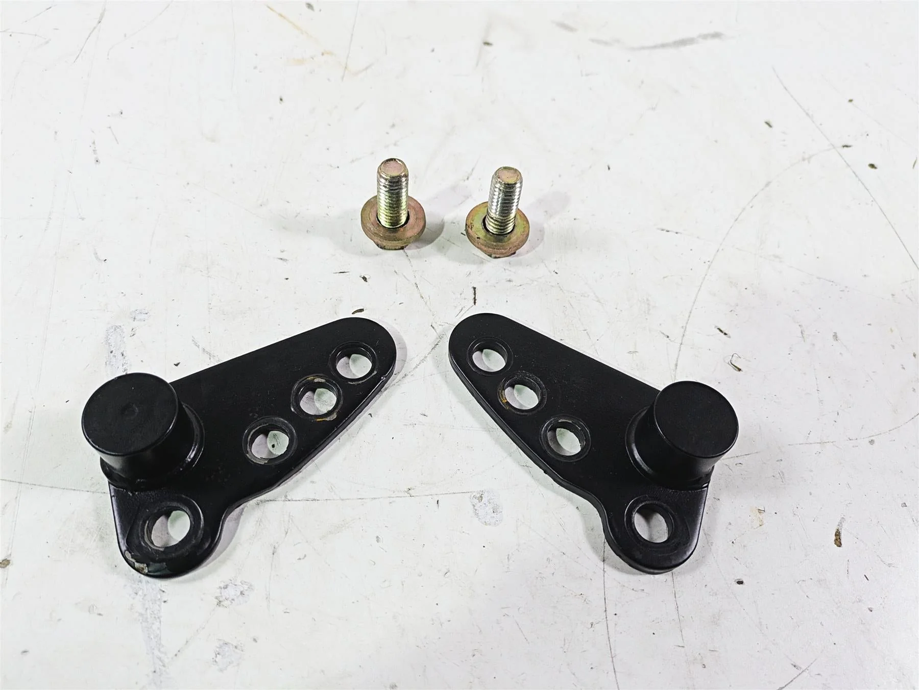 2007 Harley Touring FLHTCU SE CVO E-Glide Adjustable 1-3" Lowering Bracket Kit