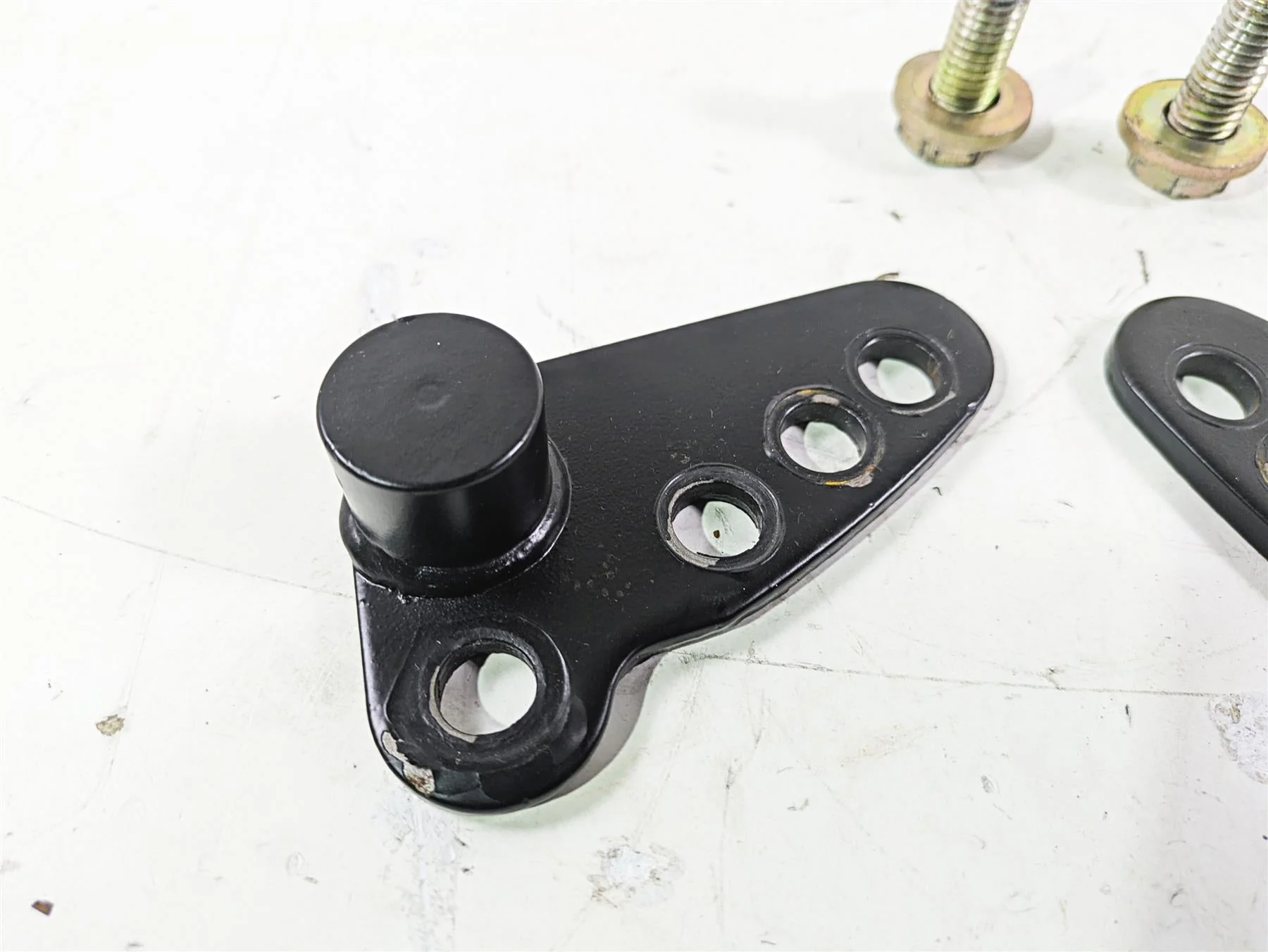 2007 Harley Touring FLHTCU SE CVO E-Glide Adjustable 1-3" Lowering Bracket Kit - Image 7