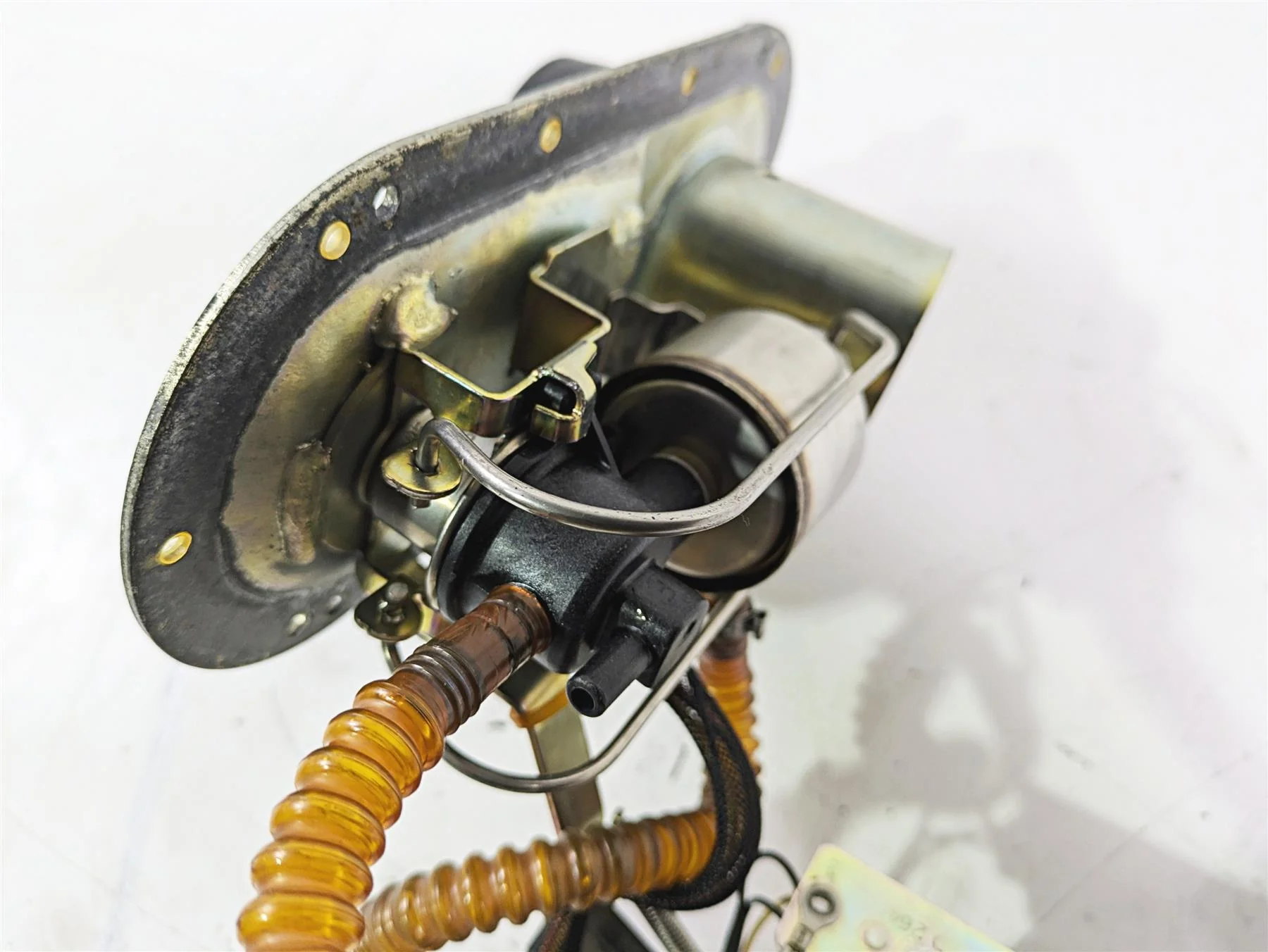2007 Harley Touring FLHTCU SE CVO E-Glide Fuel Gas Petrol Pump 62897-01B - Image 12