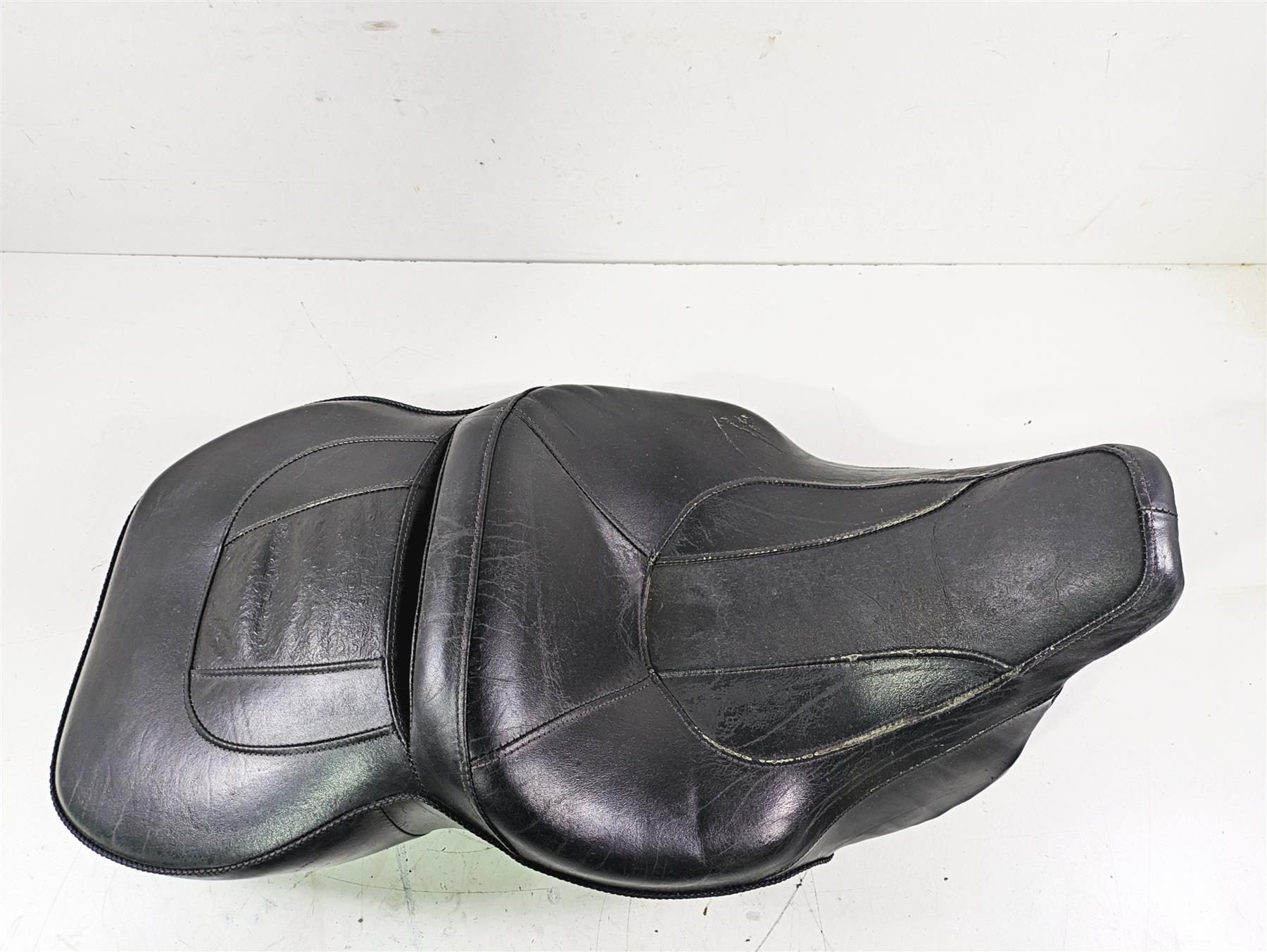 2007 Harley Touring FLHTCU SE CVO E-Glide Heated Duo Seat Saddle 52320-06 - Image 5