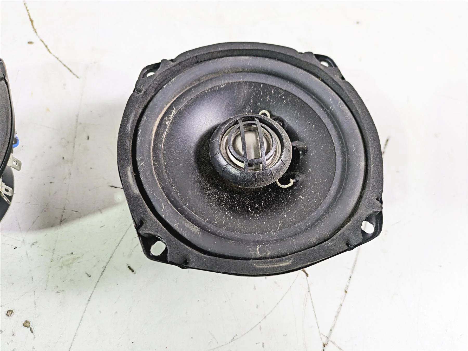 2007 Harley Touring FLHTCU SE CVO E-Glide Hogtunes 5.25" Front Speaker Set 352F-AA - Image 2