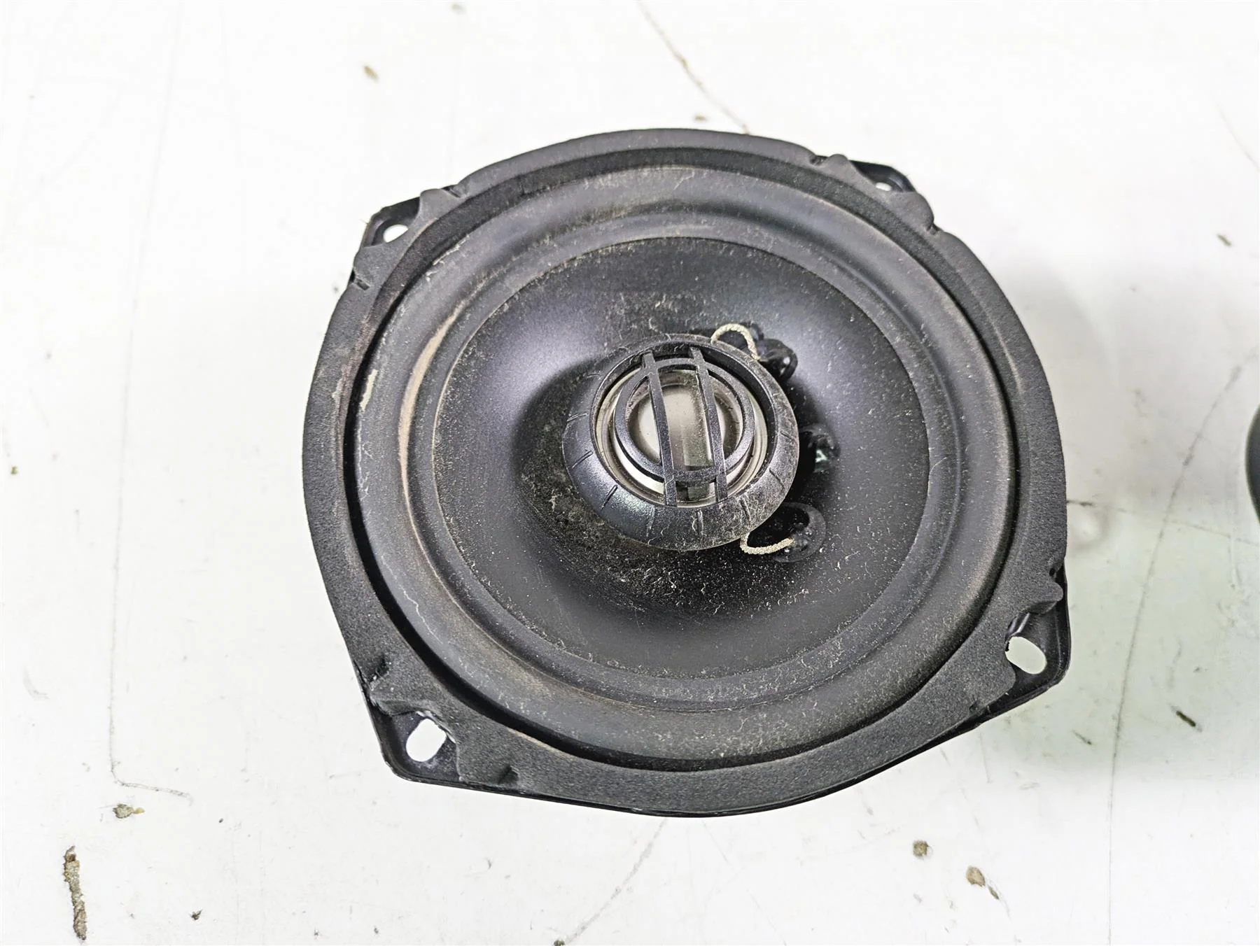2007 Harley Touring FLHTCU SE CVO E-Glide Hogtunes 5.25" Front Speaker Set 352F-AA - Image 3