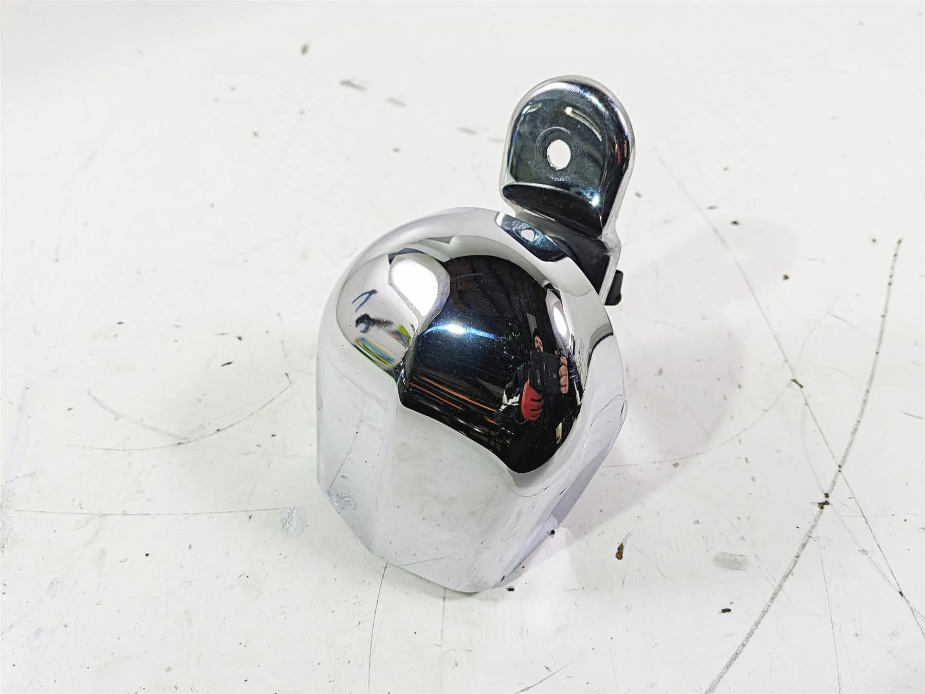 2007 Harley Touring FLHTCU SE CVO E-Glide Horn & Chrome Cover 61300478A - Image 12