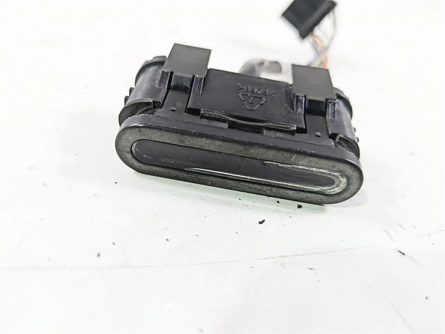 2007 Harley Touring FLHTCU SE CVO E-Glide Instrument Indicator Lights 68789-96B - Image 12