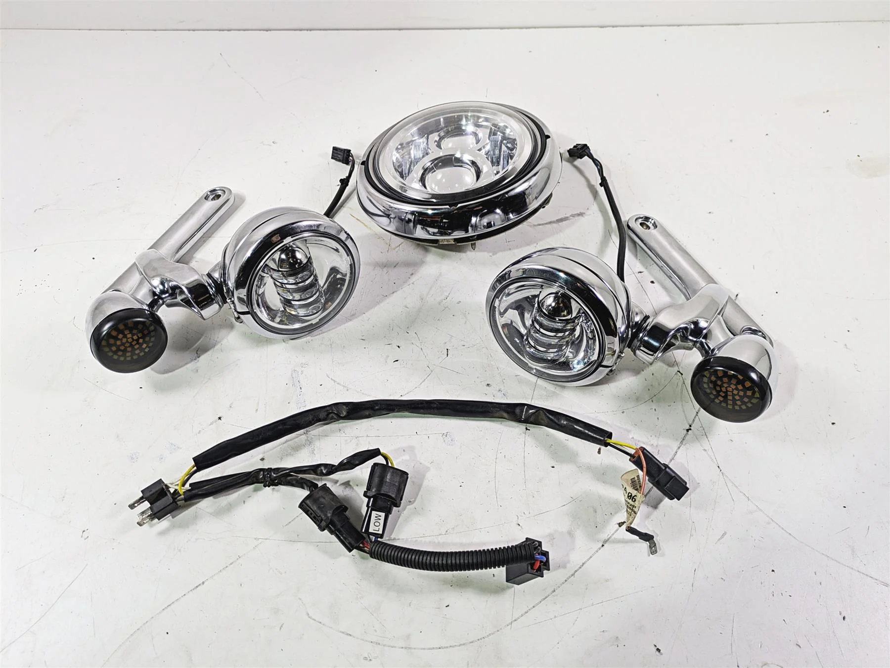 2007 Harley Touring FLHTCU SE CVO E-Glide Led Headlight Spot Light Set 69560-06