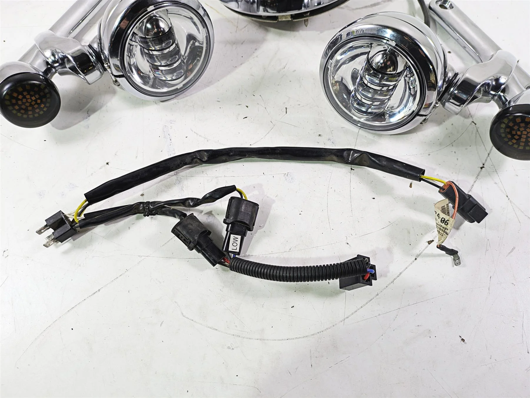 2007 Harley Touring FLHTCU SE CVO E-Glide Led Headlight Spot Light Set 69560-06 - Image 6