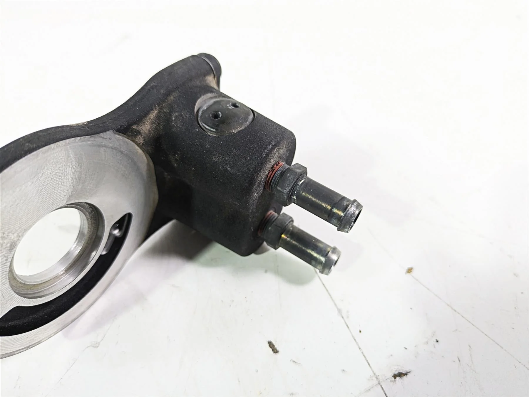 2007 Harley Touring FLHTCU SE CVO E-Glide Oil Cooler & Cover 63071-07 - Image 11