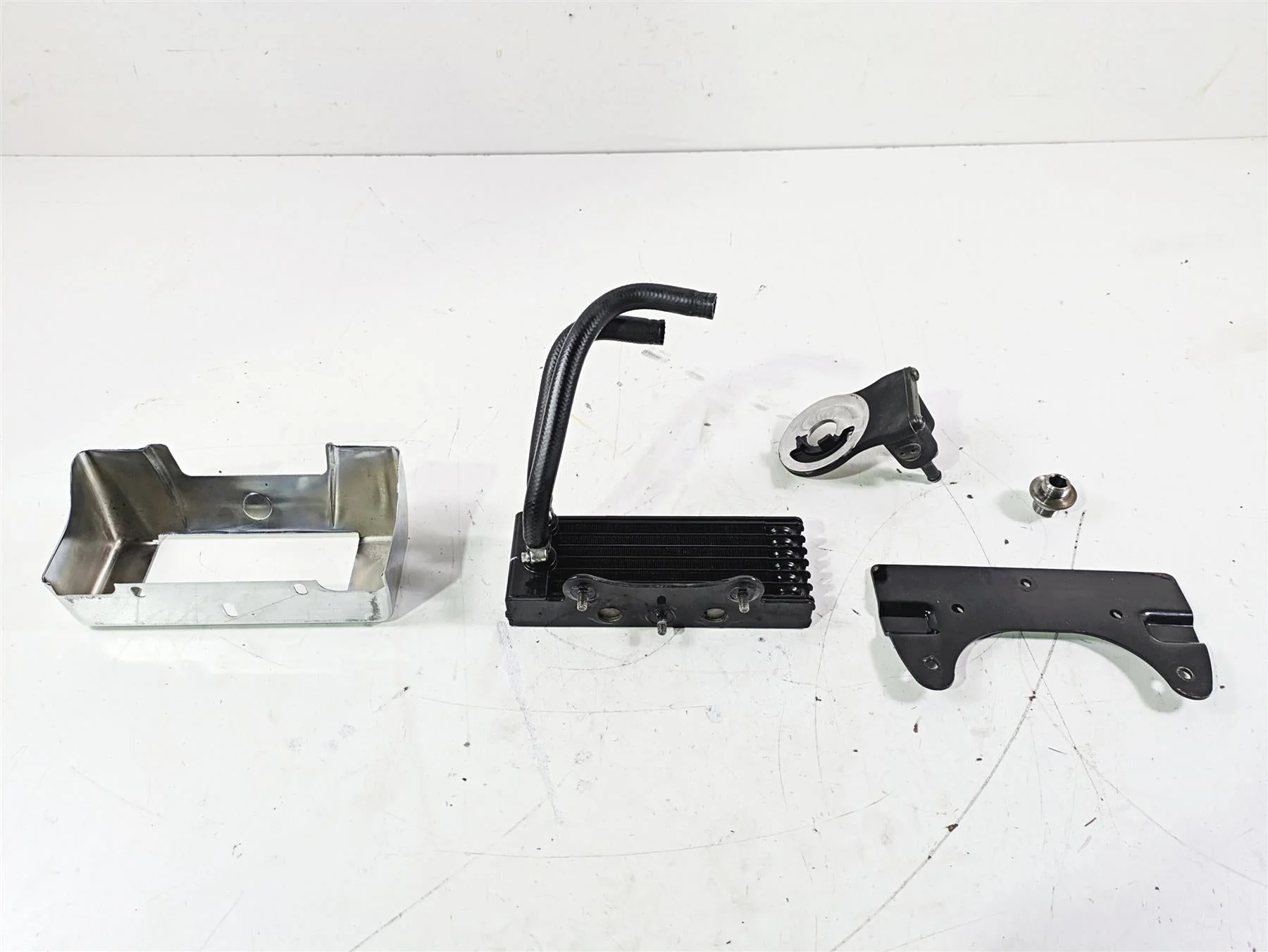 2007 Harley Touring FLHTCU SE CVO E-Glide Oil Cooler & Cover 63071-07 - Image 3