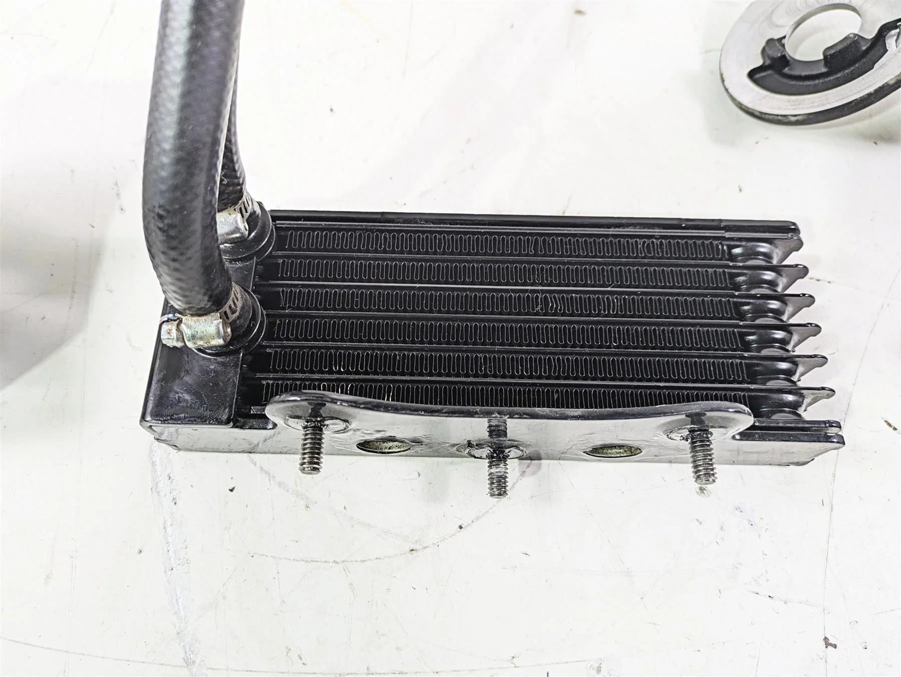 2007 Harley Touring FLHTCU SE CVO E-Glide Oil Cooler & Cover 63071-07 - Image 9