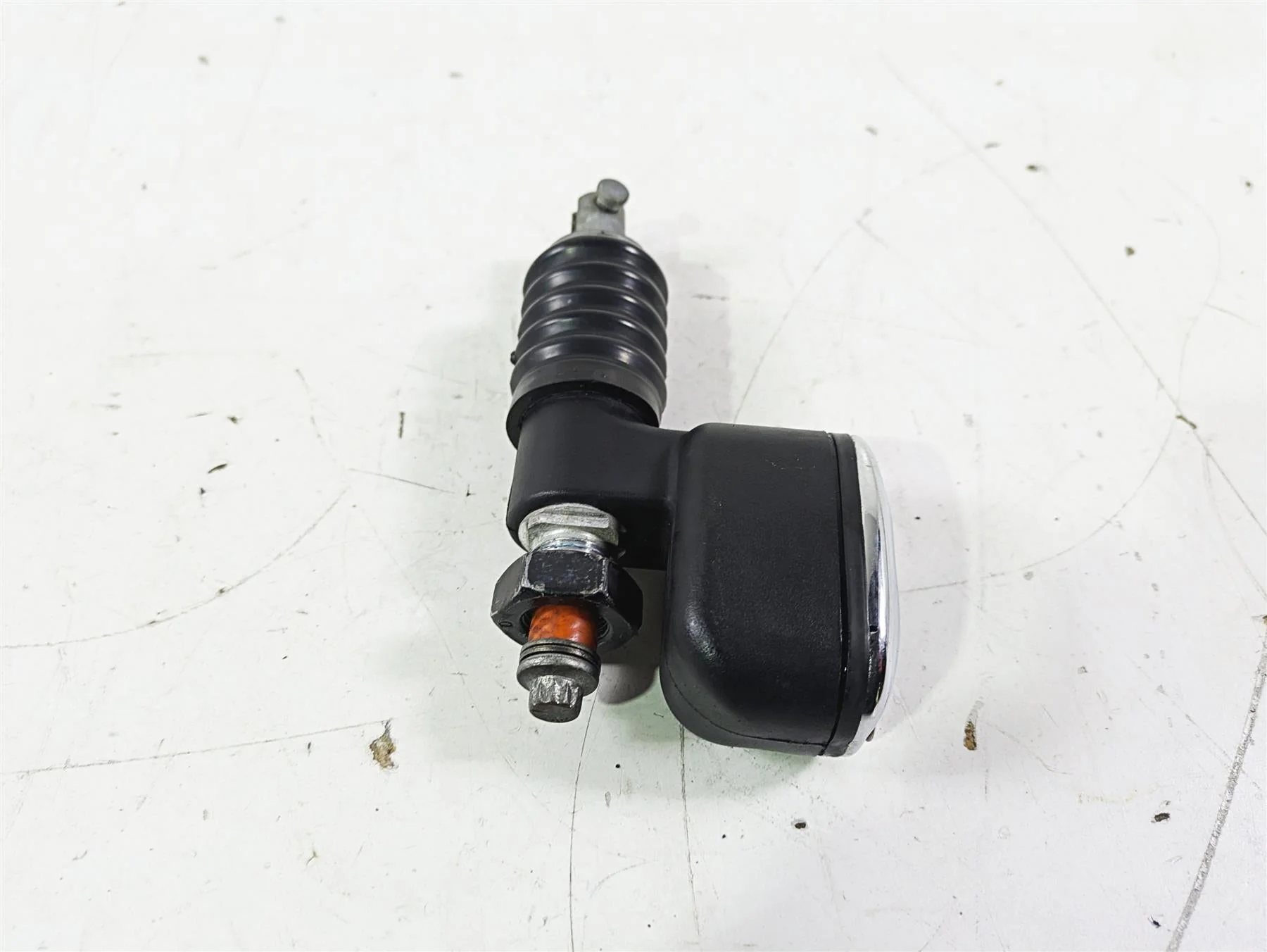 2007 Harley Touring FLHTCU SE CVO E-Glide Rear Brake Master Cylinder 41767-05E - Image 4
