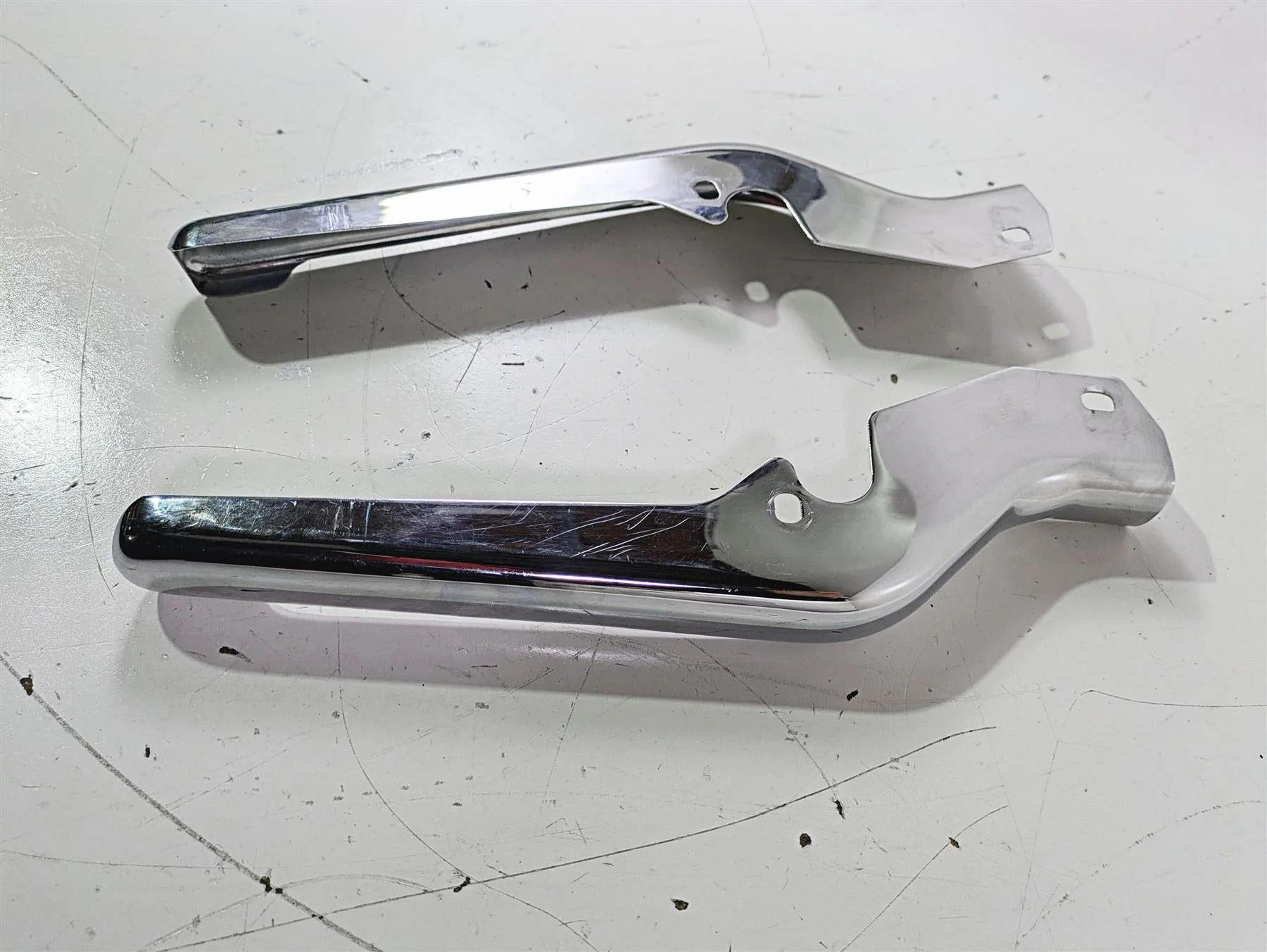 2007 Harley Touring FLHTCU SE CVO E-Glide Rear Frame Chrome Struts 47504-97 - Image 2
