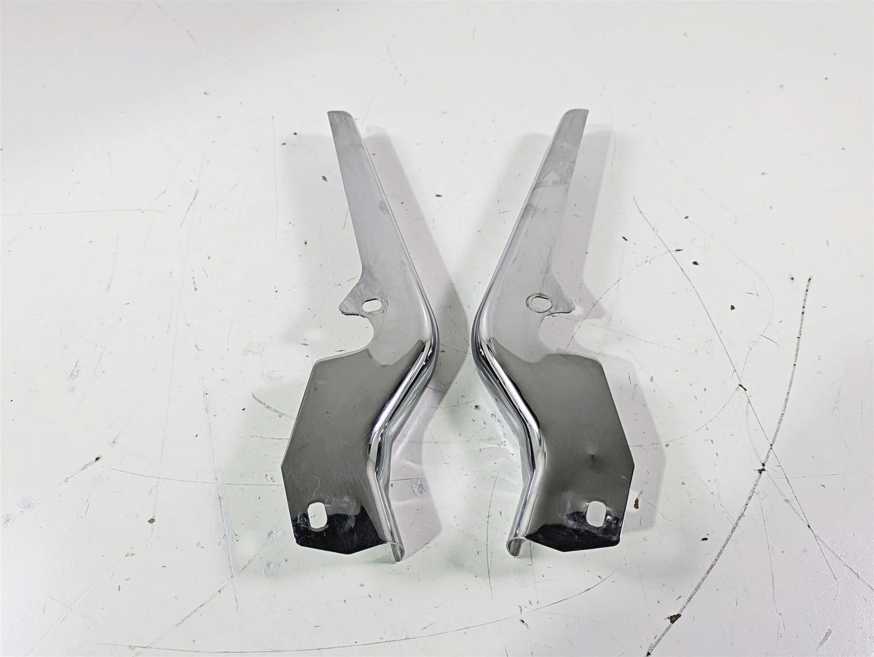 2007 Harley Touring FLHTCU SE CVO E-Glide Rear Frame Chrome Struts 47504-97 - Image 4