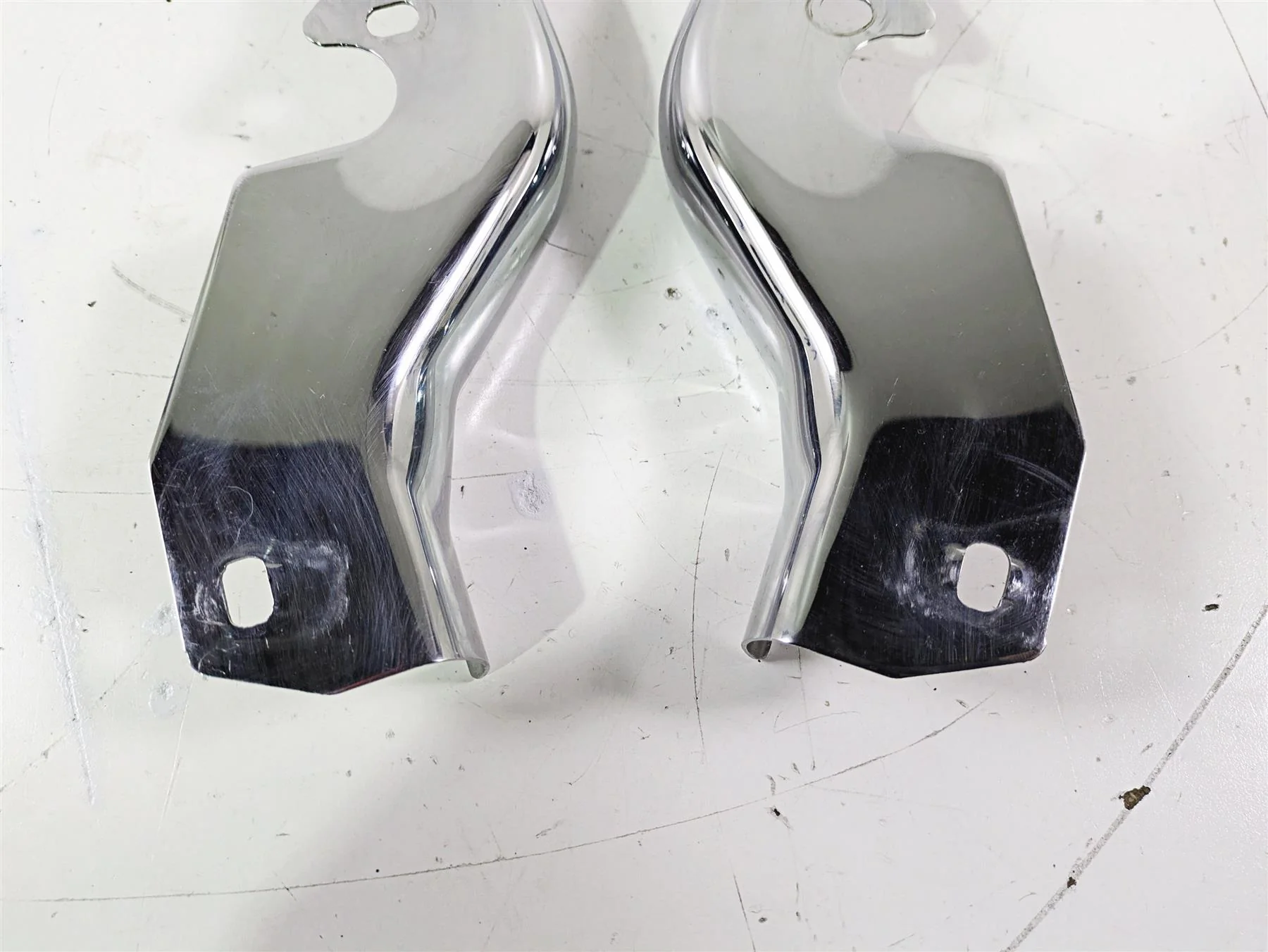 2007 Harley Touring FLHTCU SE CVO E-Glide Rear Frame Chrome Struts 47504-97 - Image 5