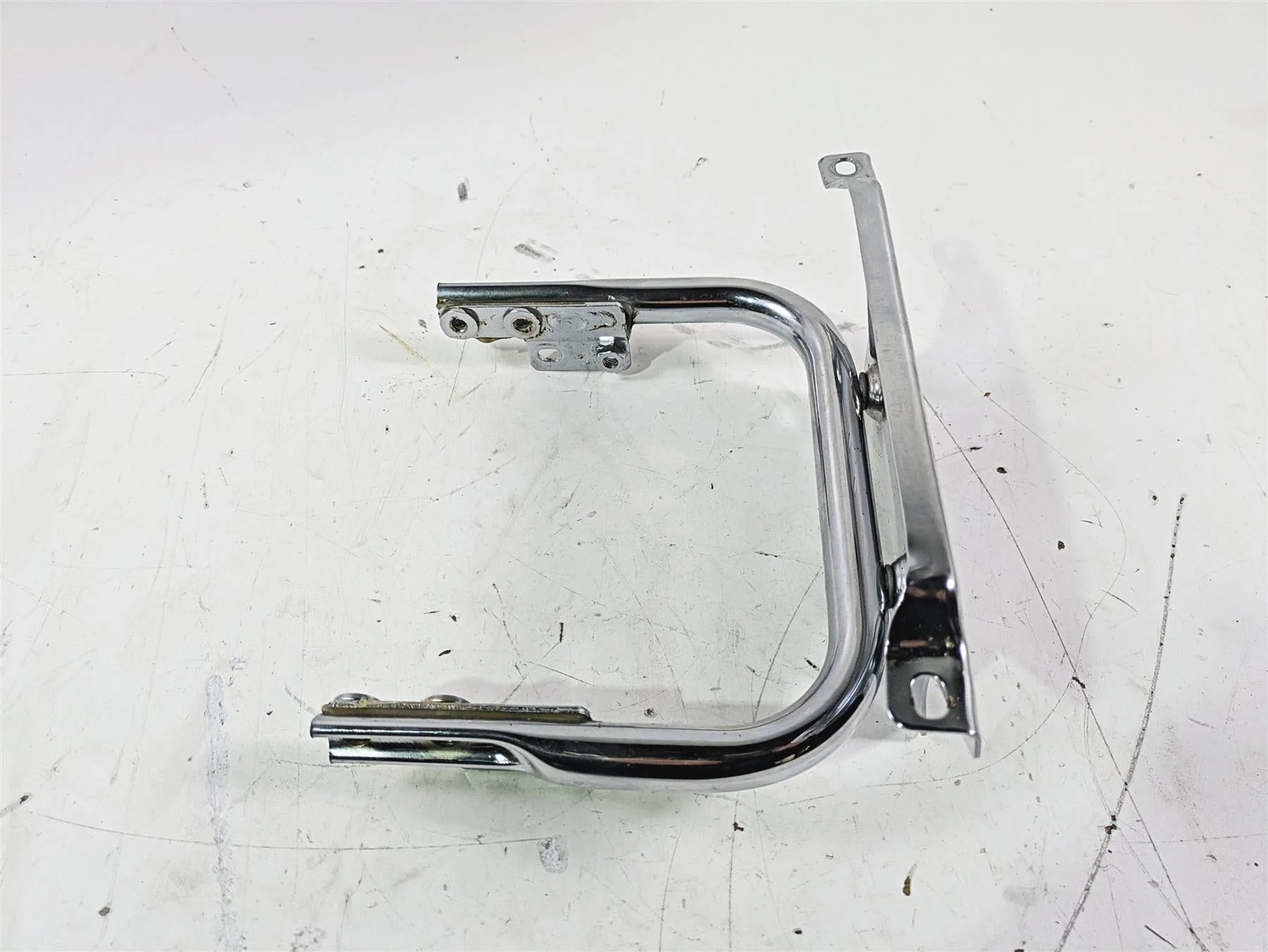 2007 Harley Touring FLHTCU SE CVO E-Glide Rear Plate Holder Frame Mount 53422-97 - Image 4