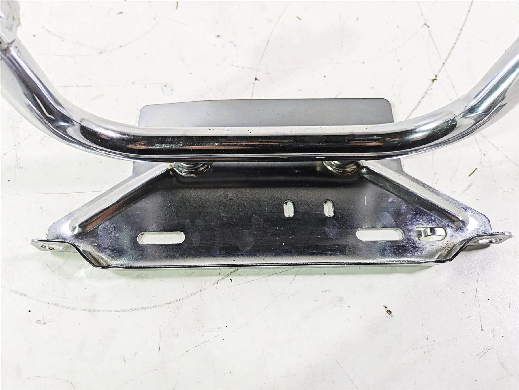 2007 Harley Touring FLHTCU SE CVO E-Glide Rear Plate Holder Frame Mount 53422-97 - Image 7