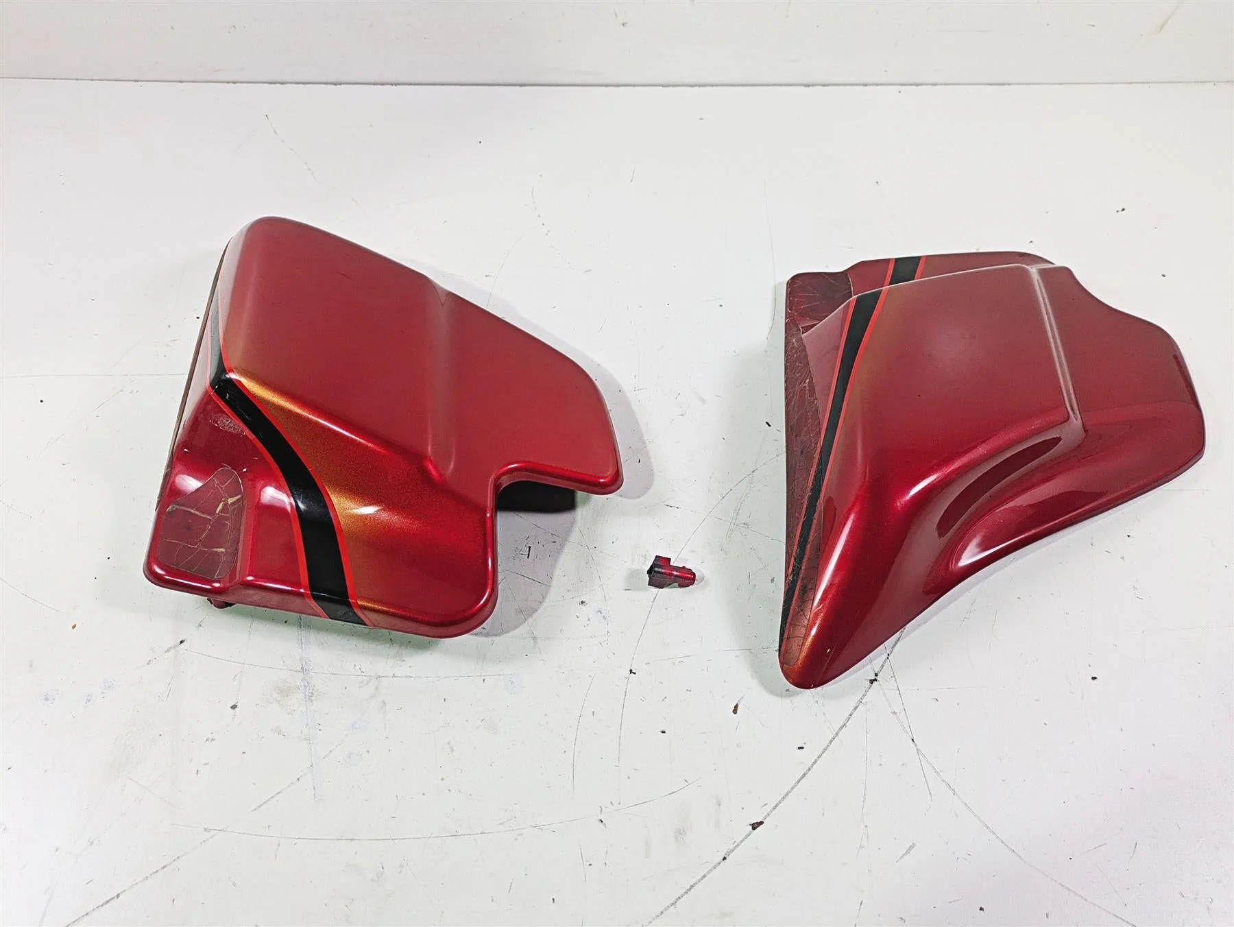 2007 Harley Touring FLHTCU SE CVO E-Glide Side Cover Cherry Black Ice 66048-97