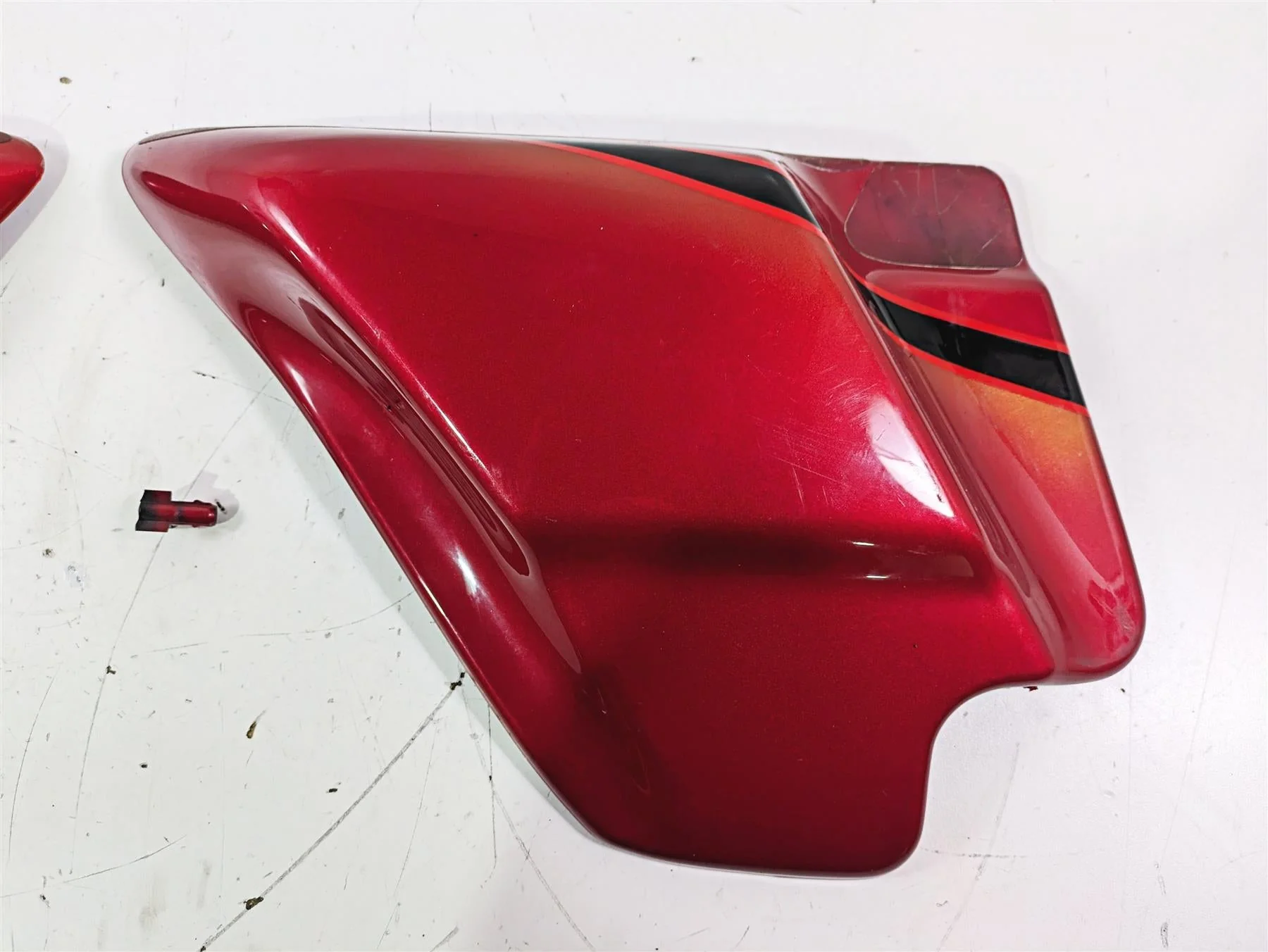 2007 Harley Touring FLHTCU SE CVO E-Glide Side Cover Cherry Black Ice 66048-97 - Image 3