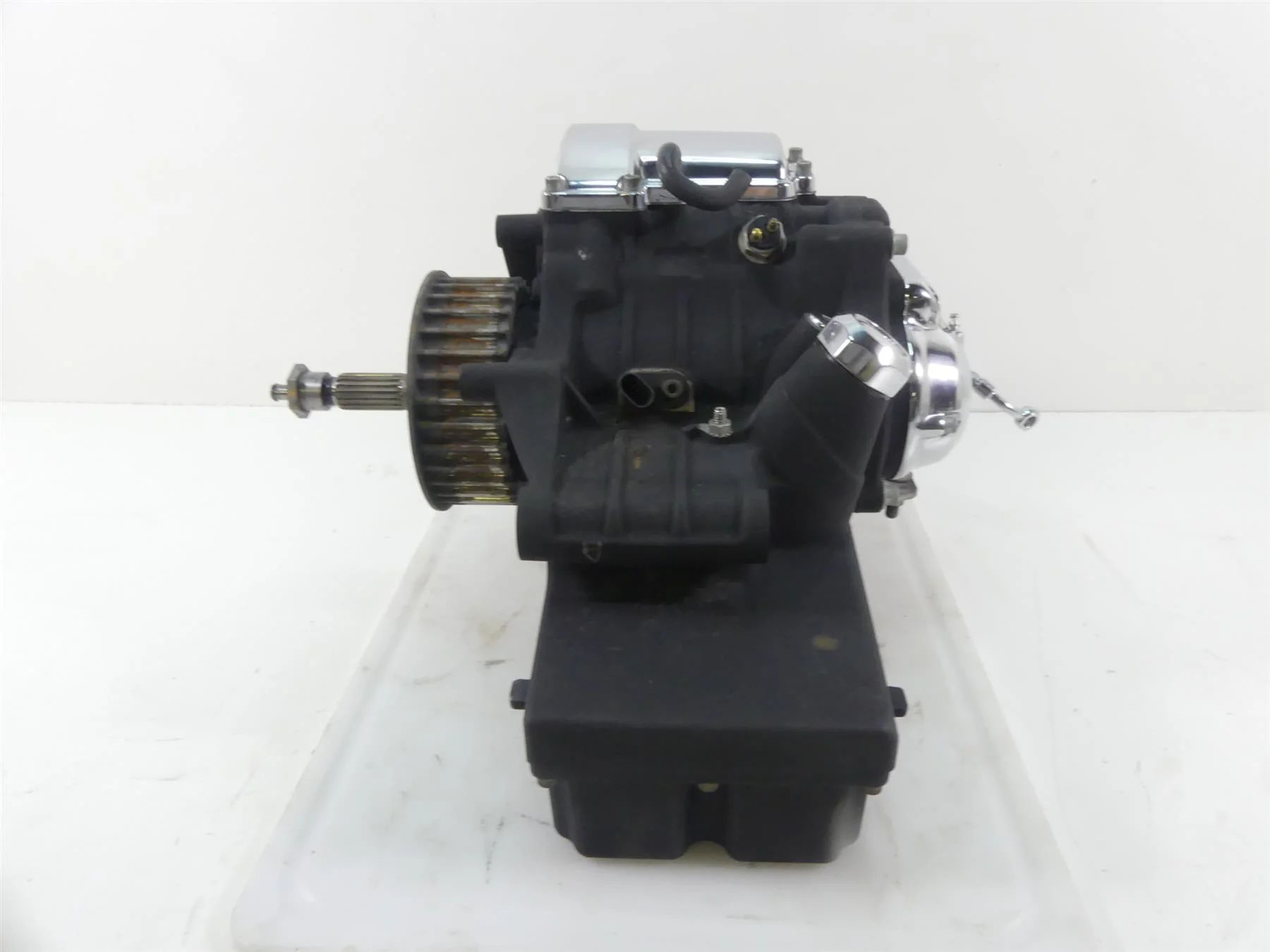 2007 Harley Touring FLHTCU SE CVO Electra Glide 6-Speed Transmission 33162-07A - Image 4