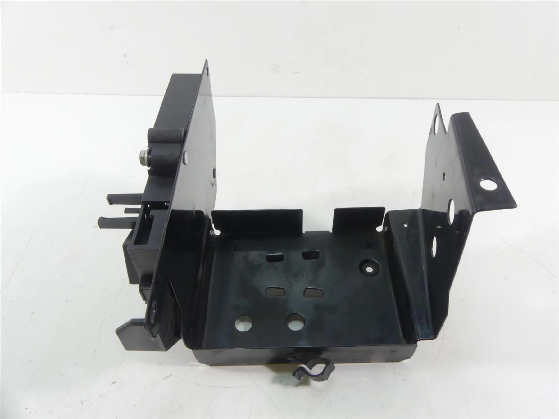 2007 Harley Touring FLHTCU SE CVO Electra Glide Battery Tray Box Stay 66281-02