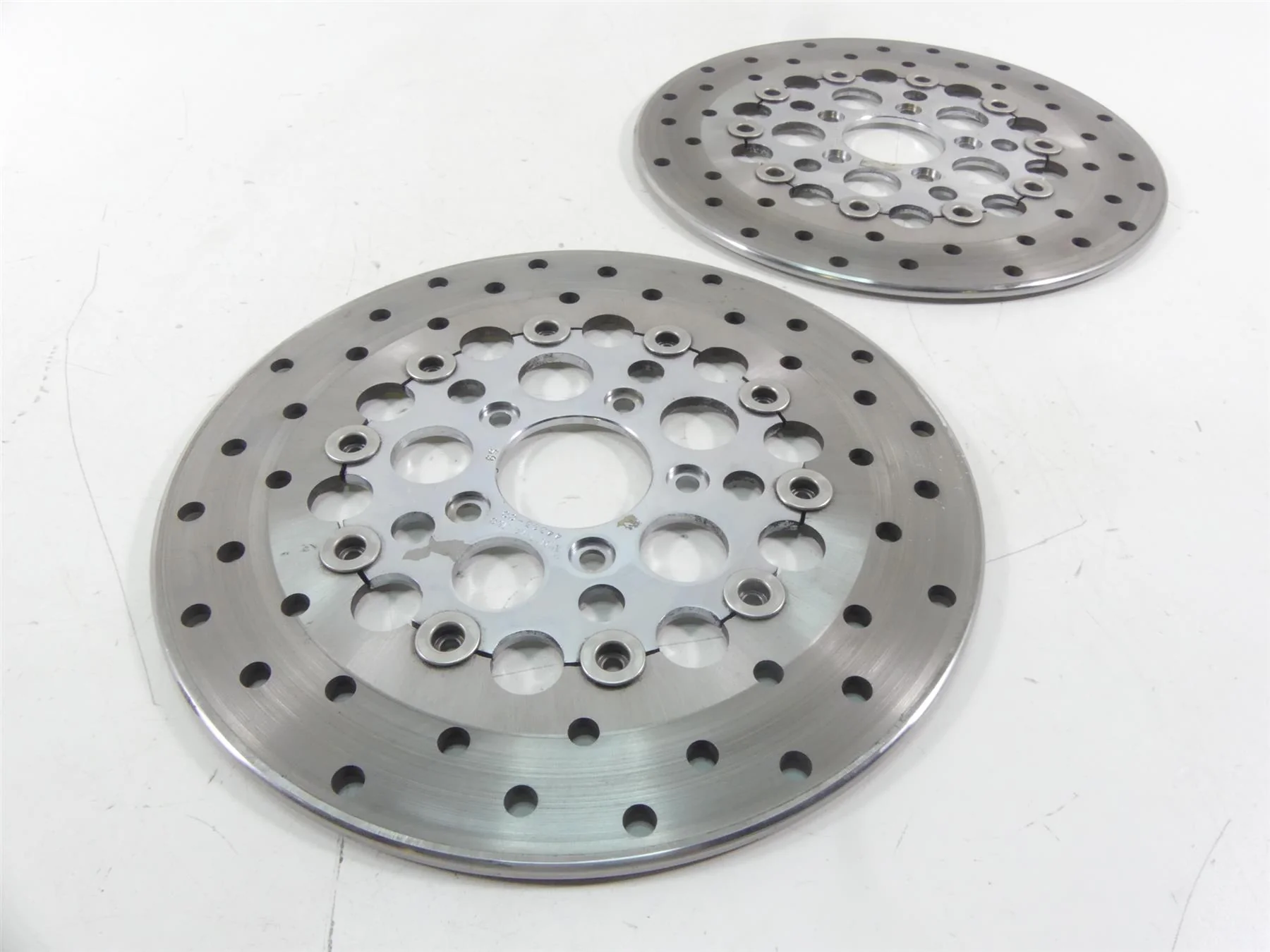 2007 Harley Touring FLHTCU SE CVO Electra Glide Front Brake Rotor Set 44360-00A - Image 6