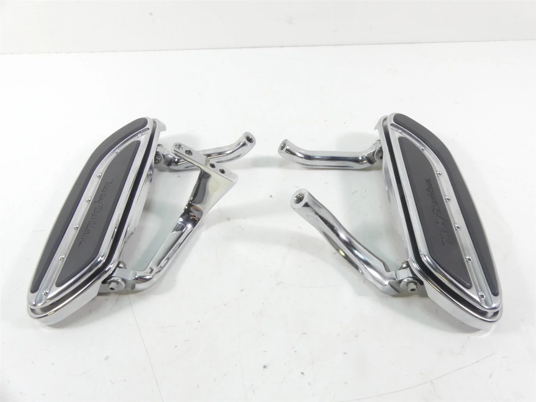 2007 Harley Touring FLHTCU SE CVO Electra Glide Front Floor Board Set 50812-07