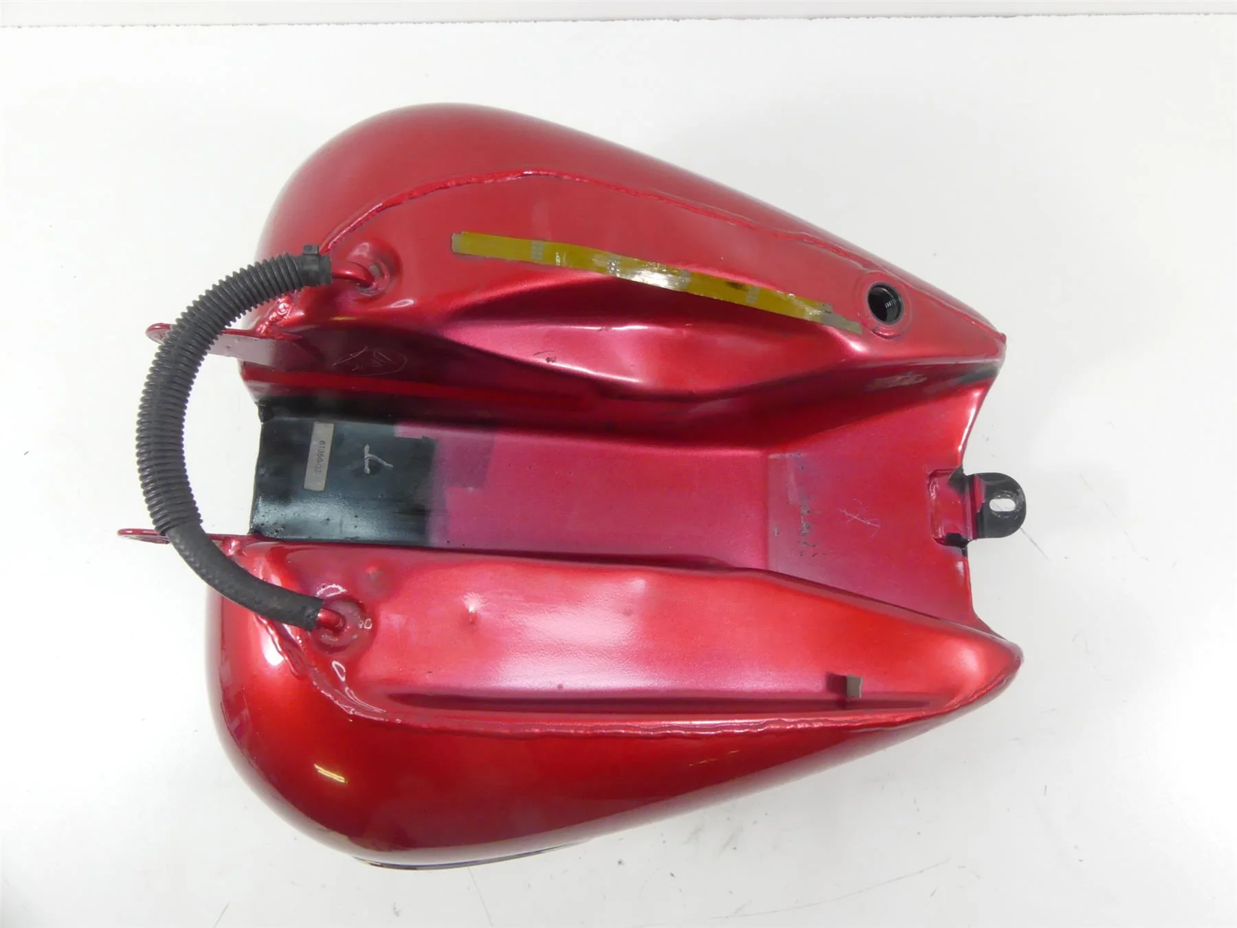 2007 Harley Touring FLHTCU SE CVO Electra Glide Fuel Gas Tank - Read 61356-03 - Image 8