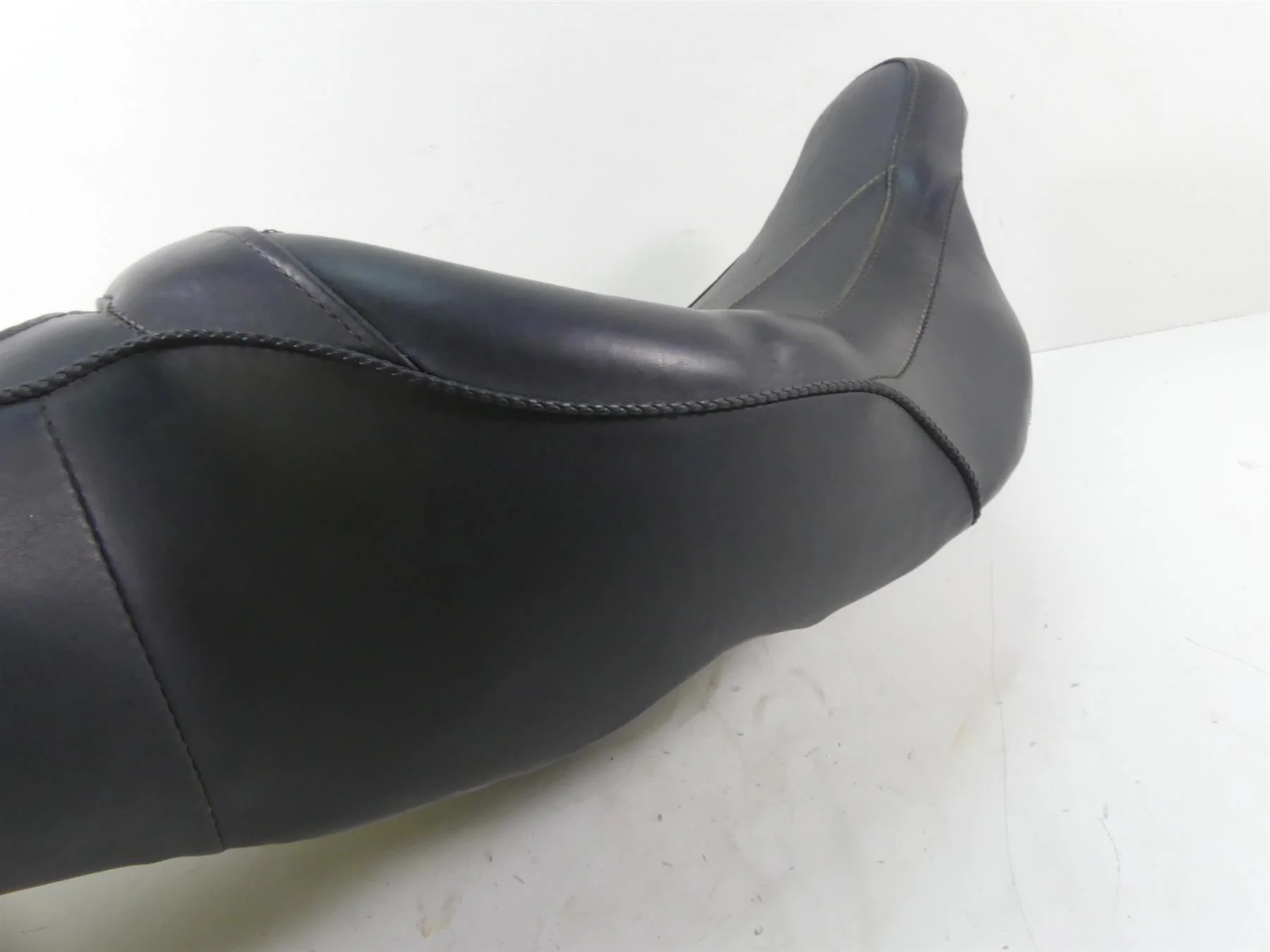 2007 Harley Touring FLHTCU SE CVO Electra Glide Heated Dual Saddle Seat 51718-06 - Image 9
