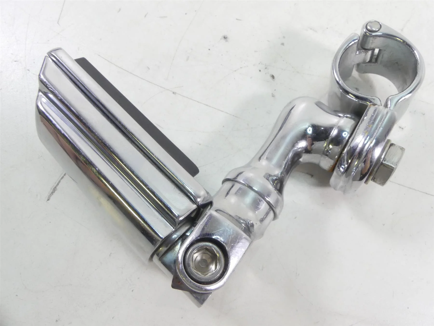 2007 Harley Touring FLHTCU SE CVO Electra Glide Highway Foot Peg Set 50130-95A - Image 11