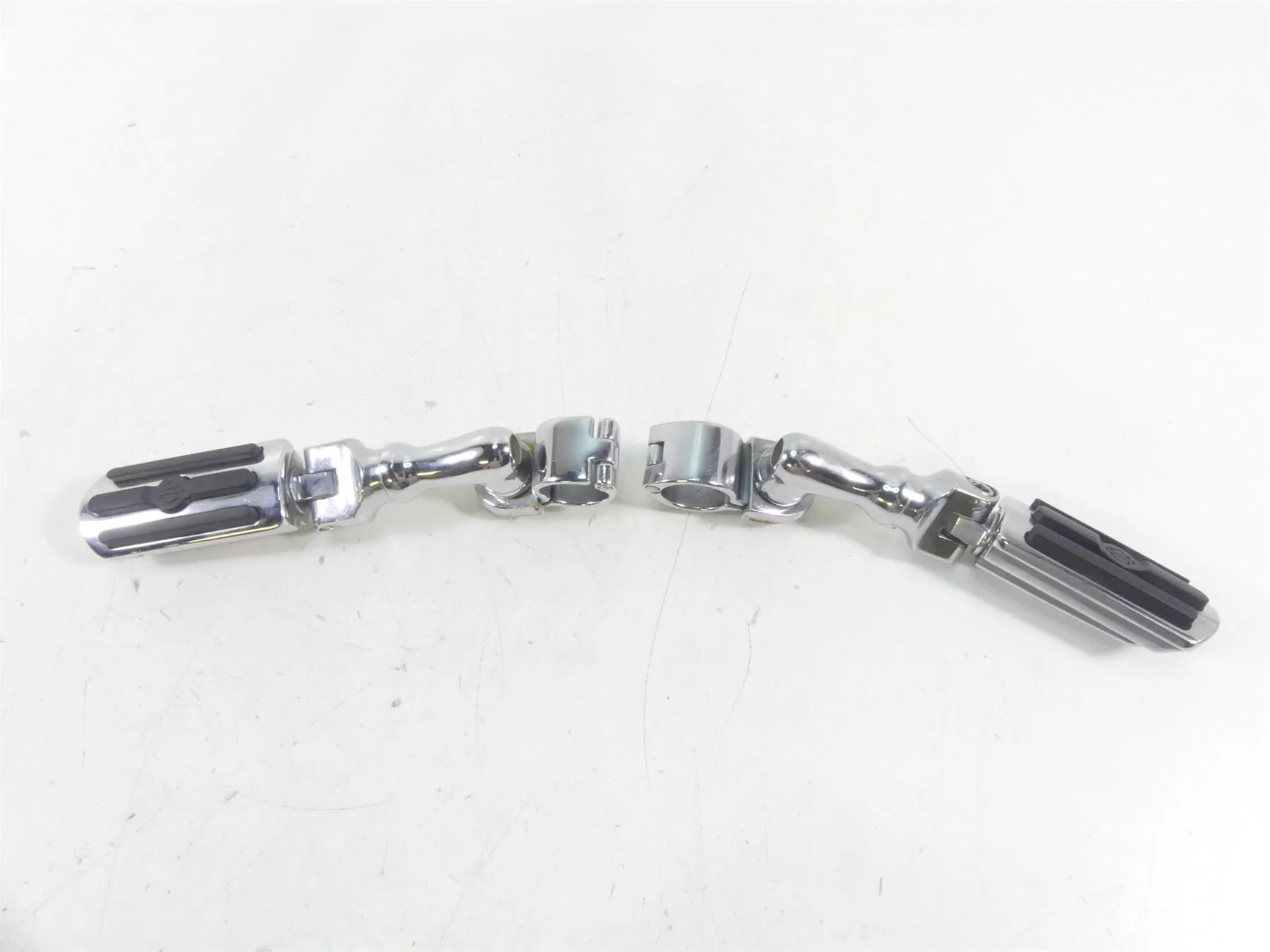 2007 Harley Touring FLHTCU SE CVO Electra Glide Highway Foot Peg Set 50130-95A - Image 2