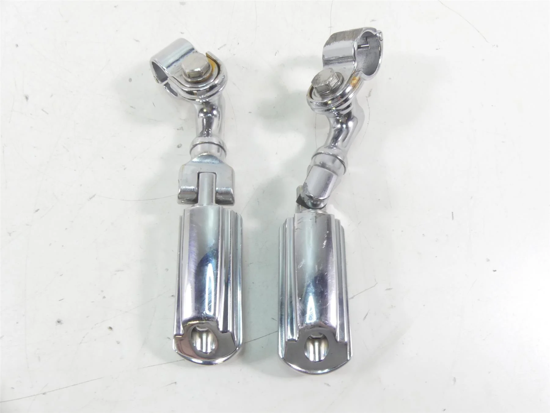 2007 Harley Touring FLHTCU SE CVO Electra Glide Highway Foot Peg Set 50130-95A - Image 4
