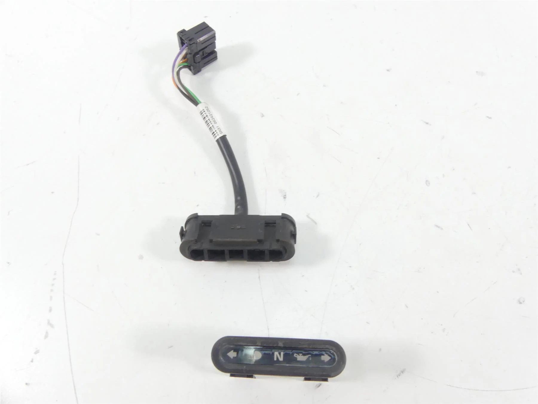 2007 Harley Touring FLHTCU SE CVO Electra Glide Indicator Light Lamps 68789-96A - Image 4